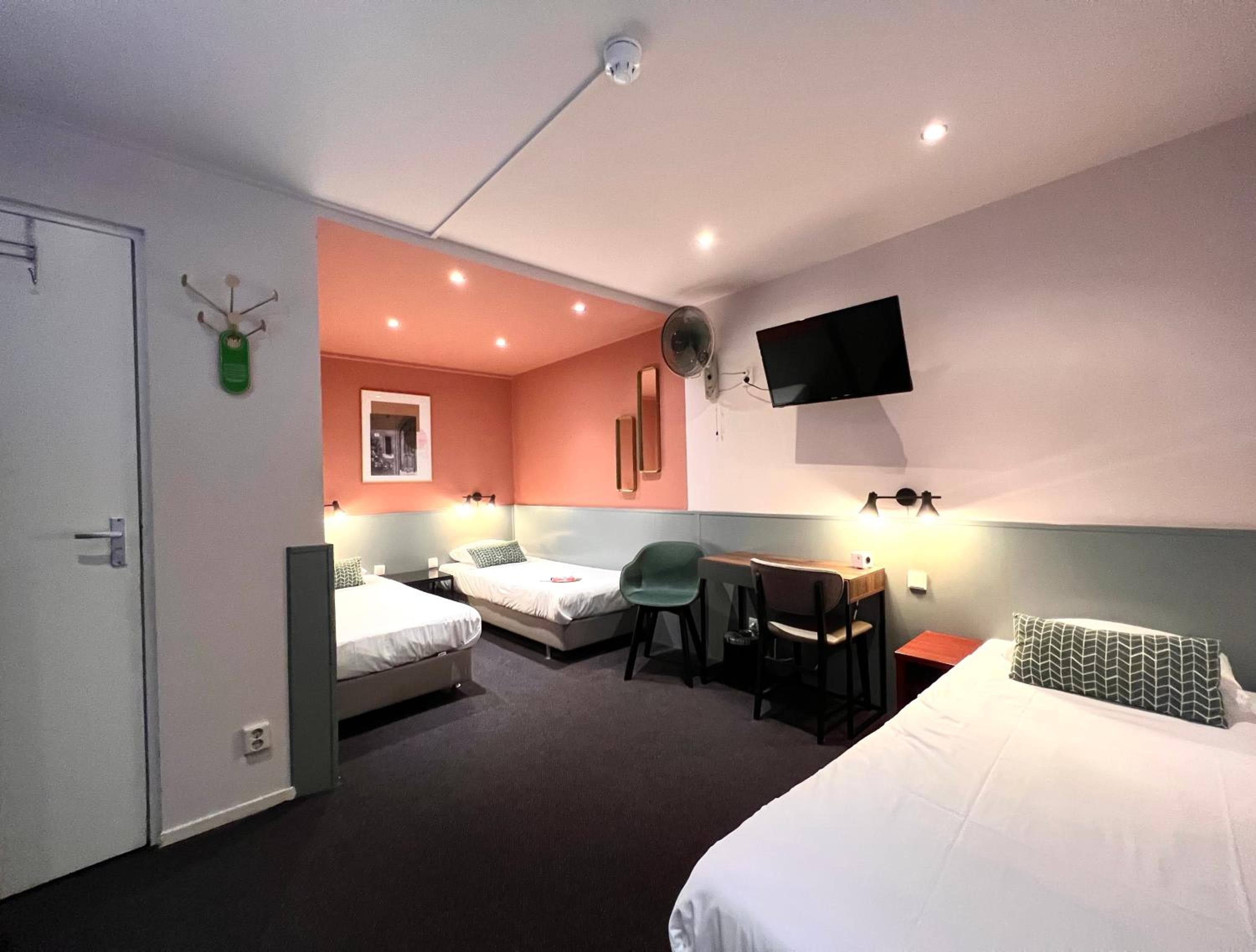 Hotel Alexander — 16