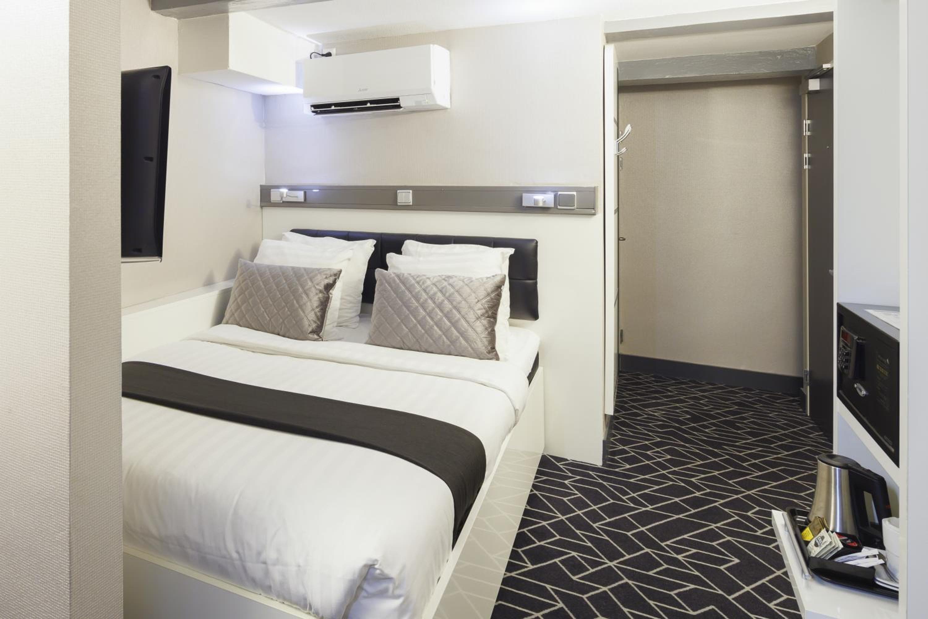 Hoteles CC — 30