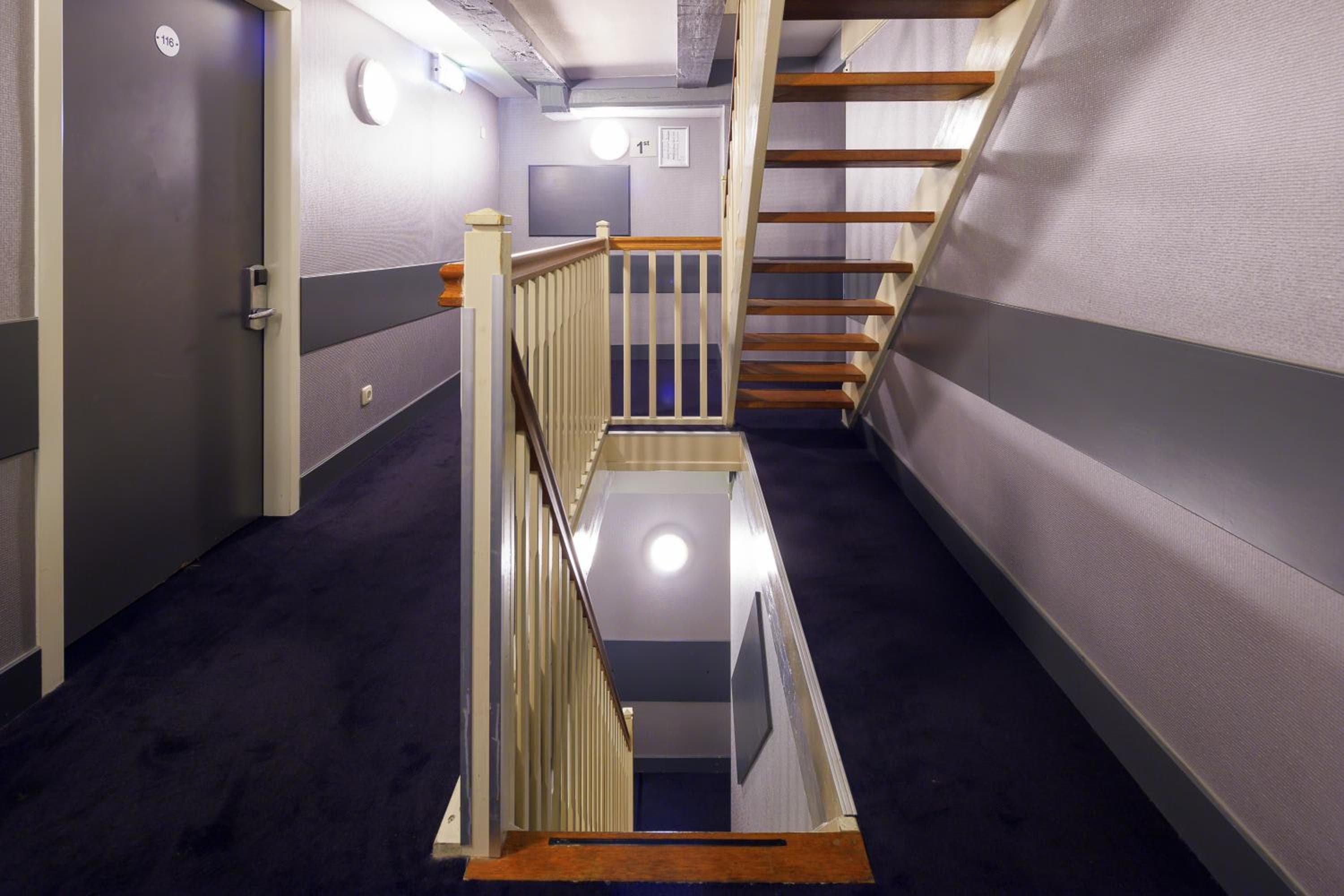Hoteles CC — 28