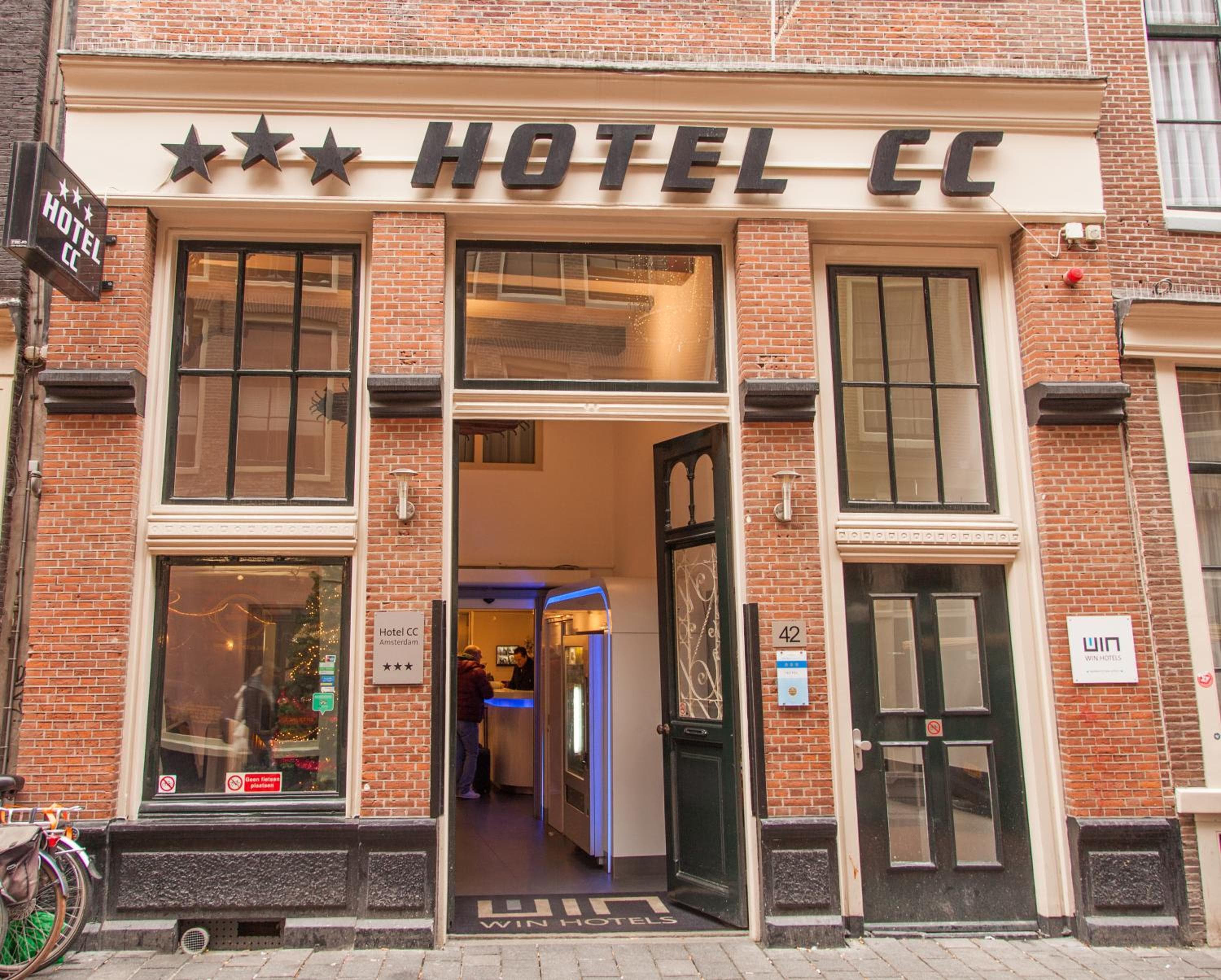 Hotel CC — 21