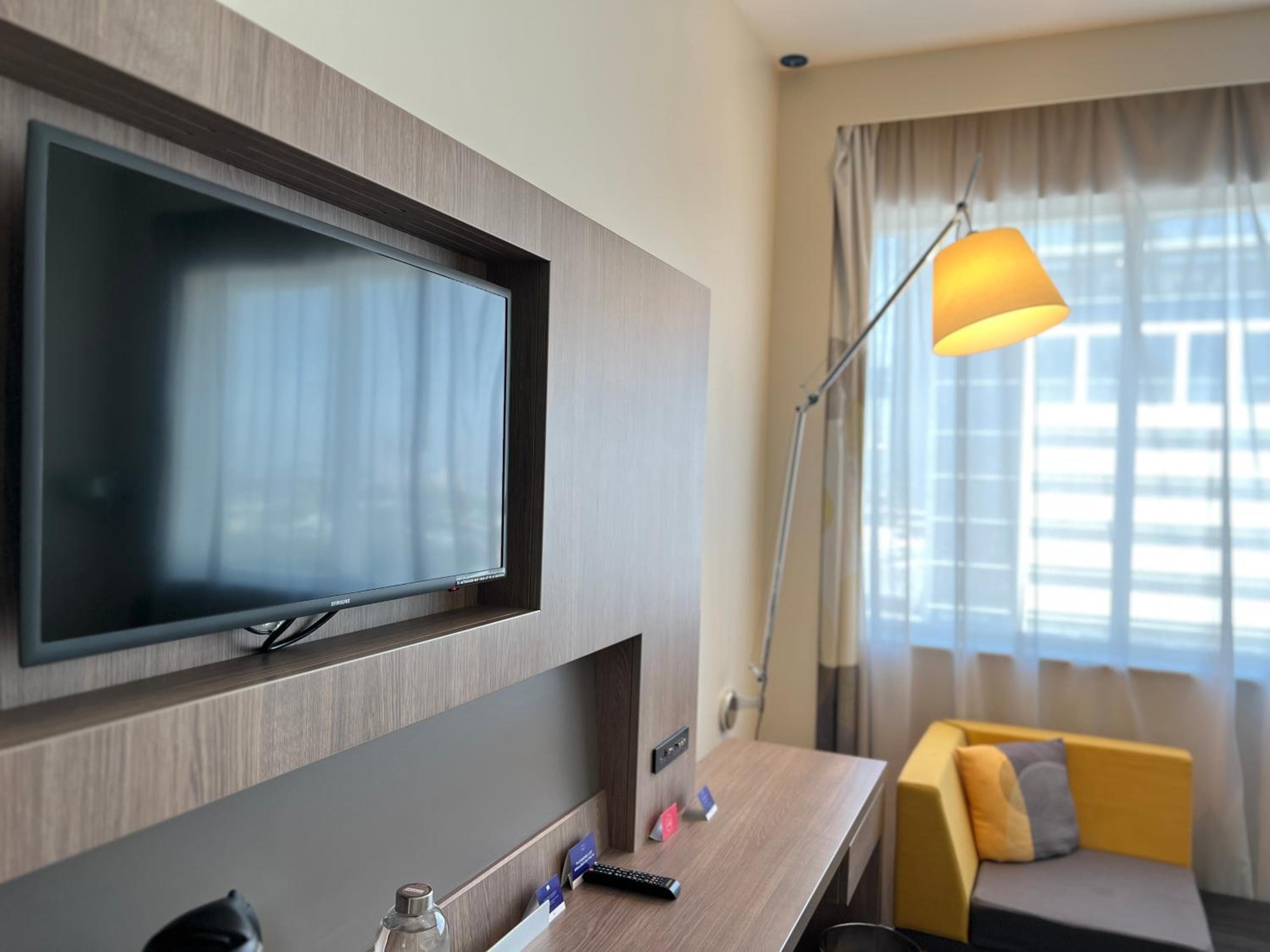 Novotel Dubai World Trade Centre — 8
