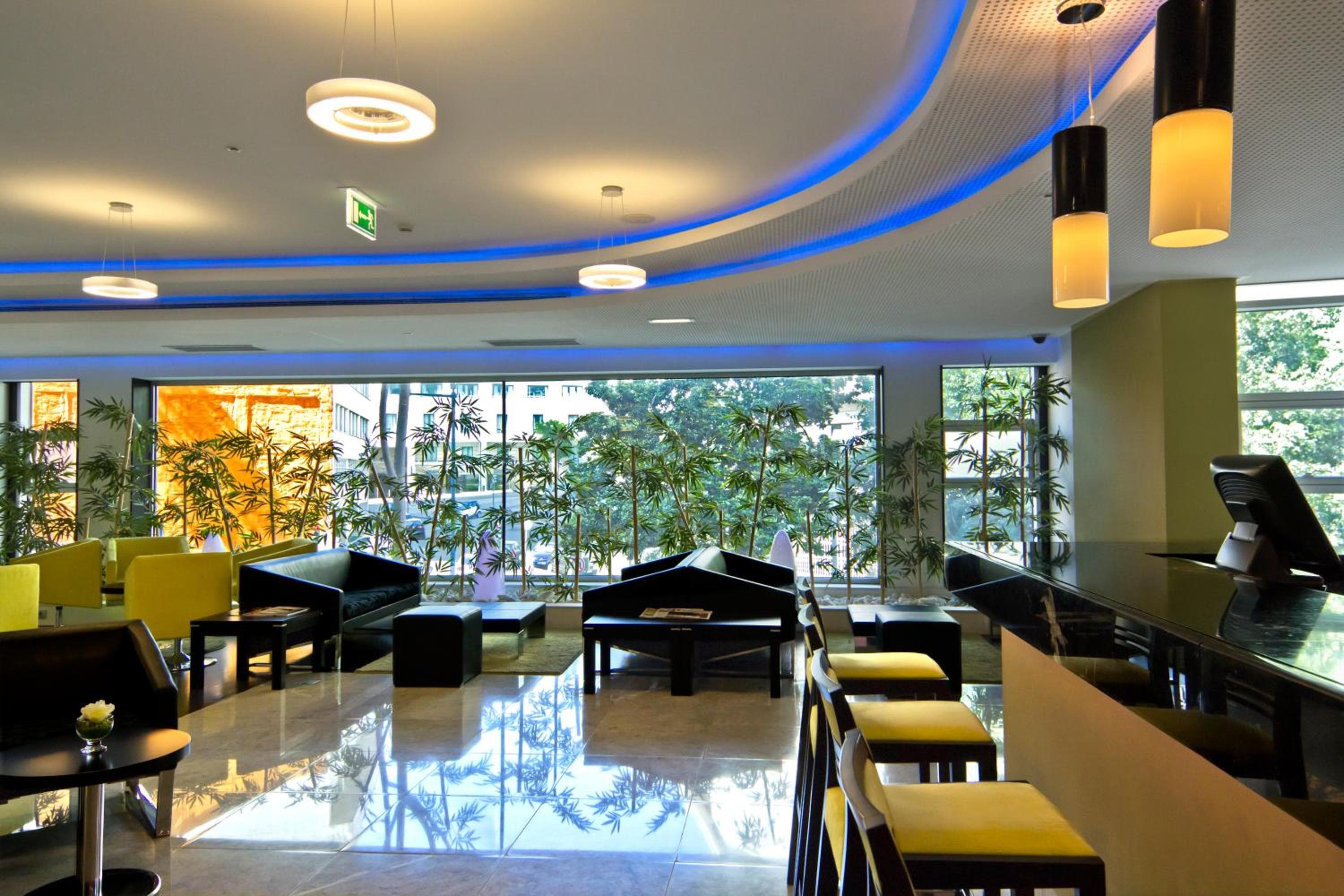 LÌ Capitol Hotel — 11
