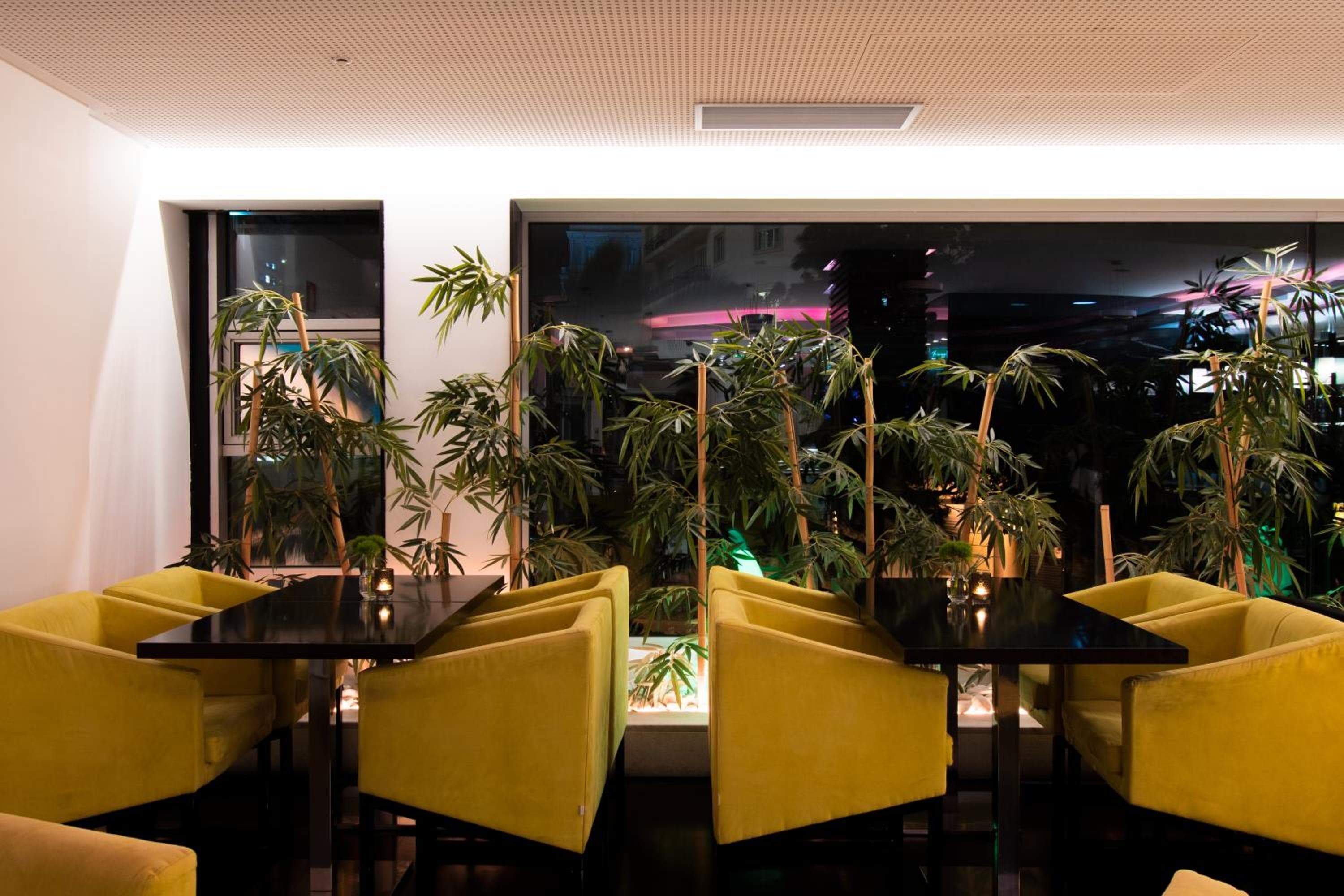 LÌ Capitol Hotel — 10