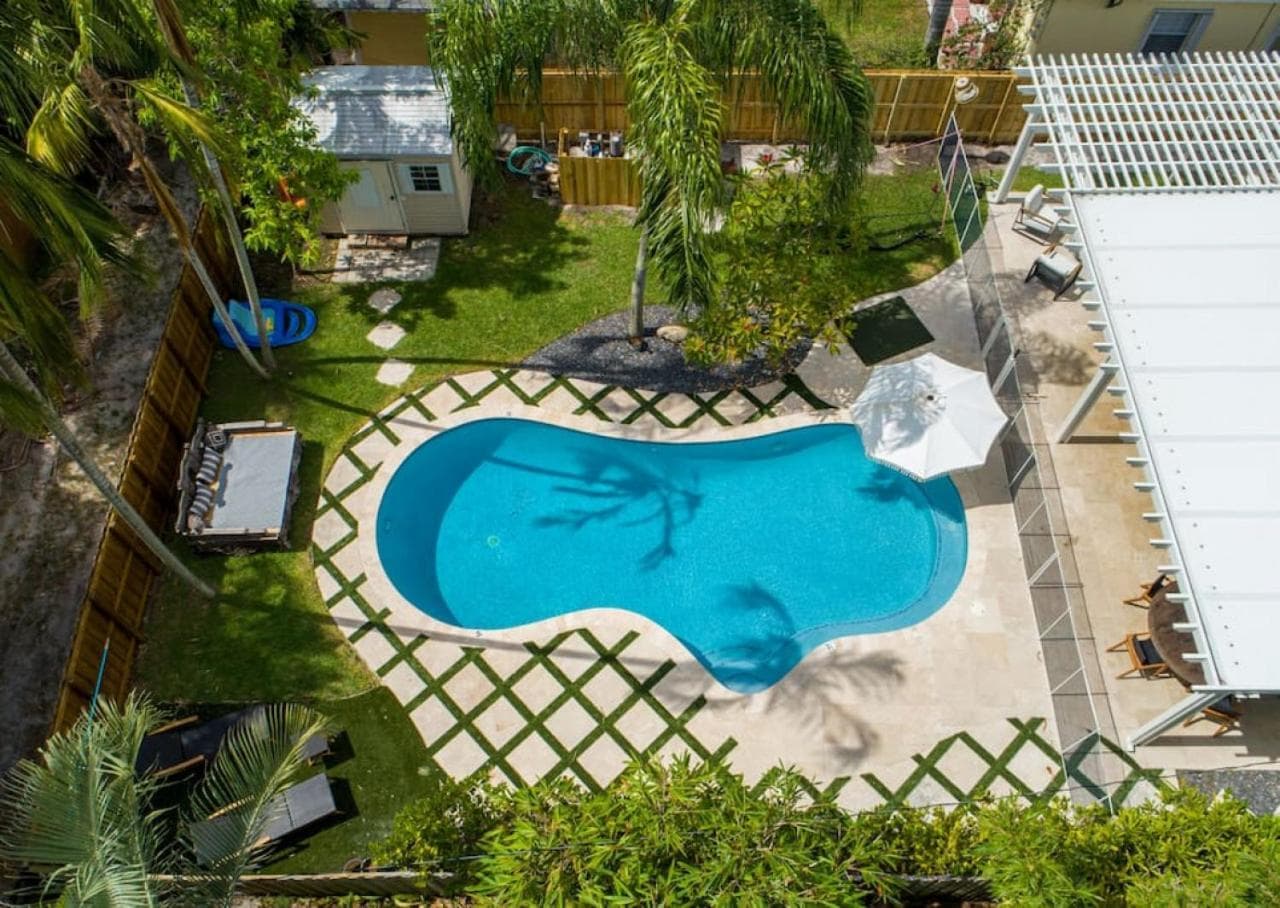 Victoria Park Oasis with Heated Pool and More — 5