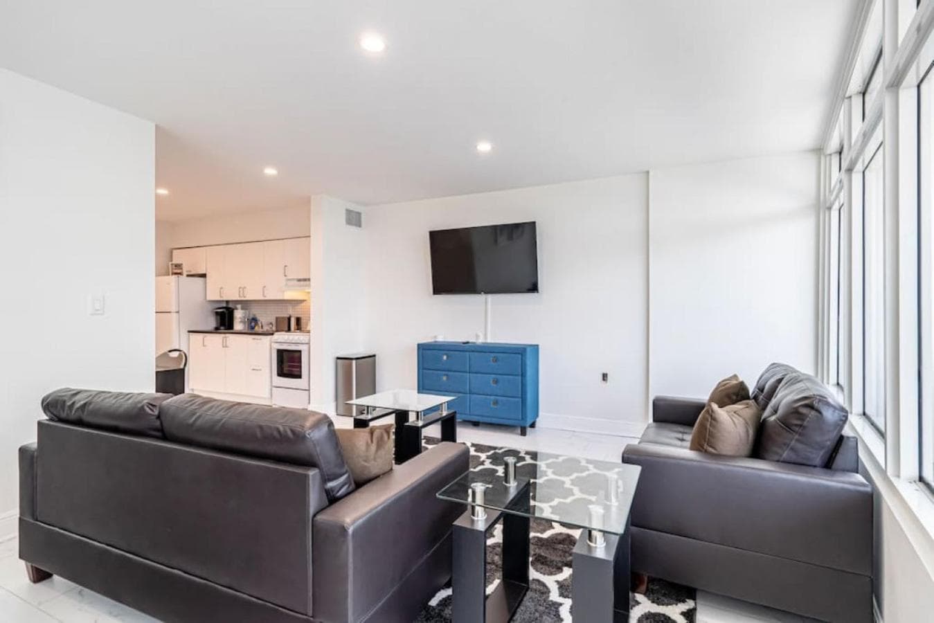 The Purple Pelican Beachfront con Ocean Balcony Unit 5 — 7