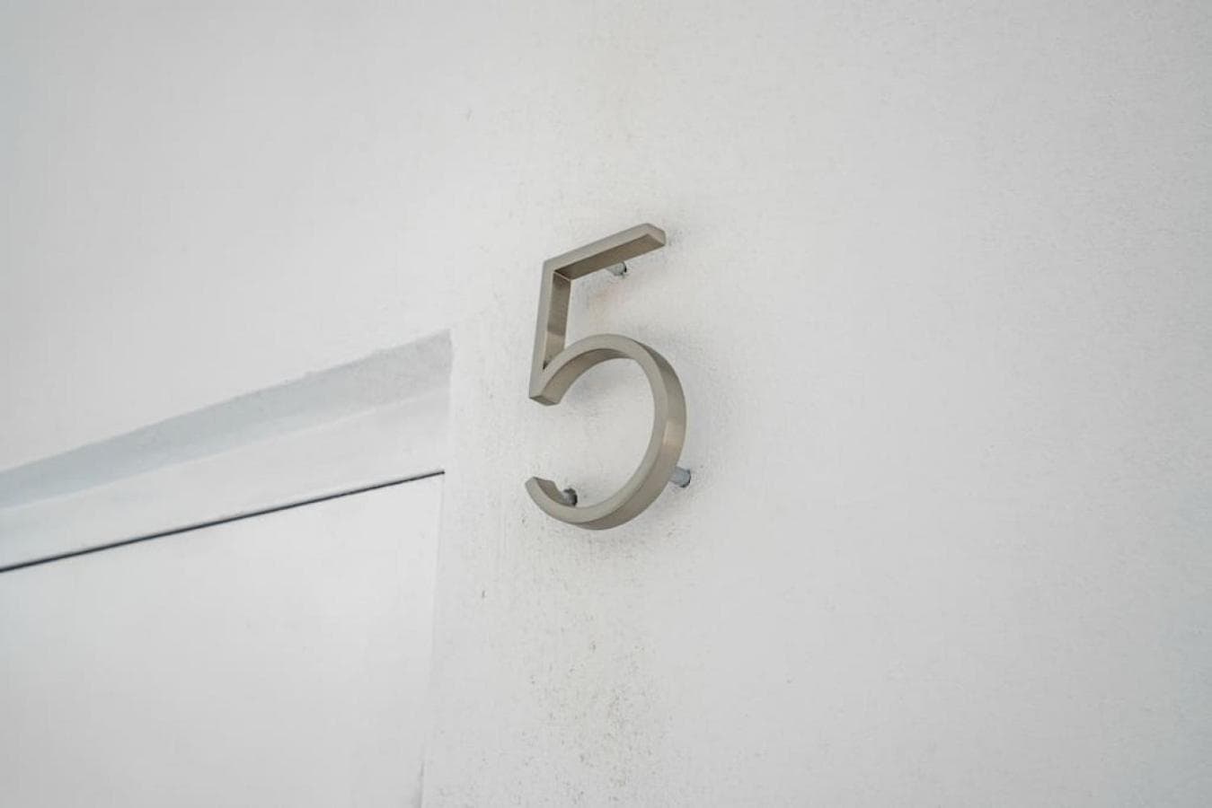 The Purple Pelican Beachfront con Ocean Balcony Unit 5 — 17