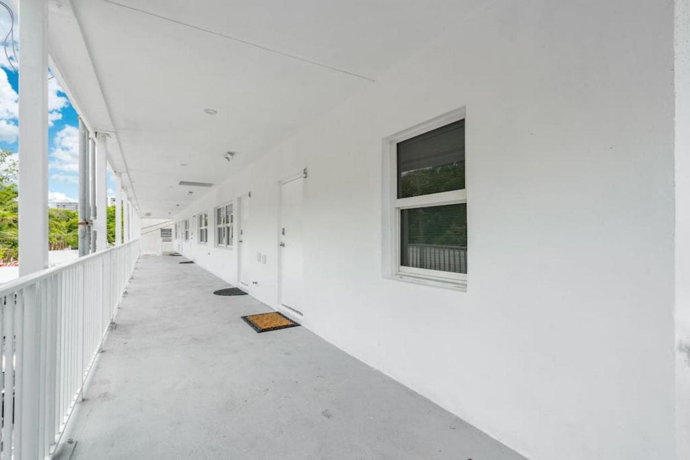 The Purple Pelican Beachfront with Ocean Balcony Unit 5 — 4