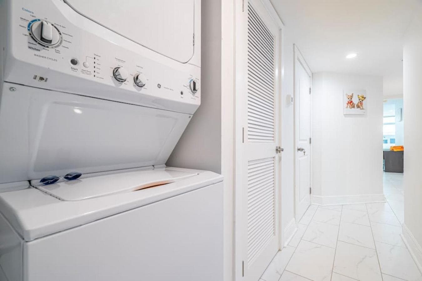 The Purple Pelican Beachfront con Ocean Balcony Unit 5 — 28