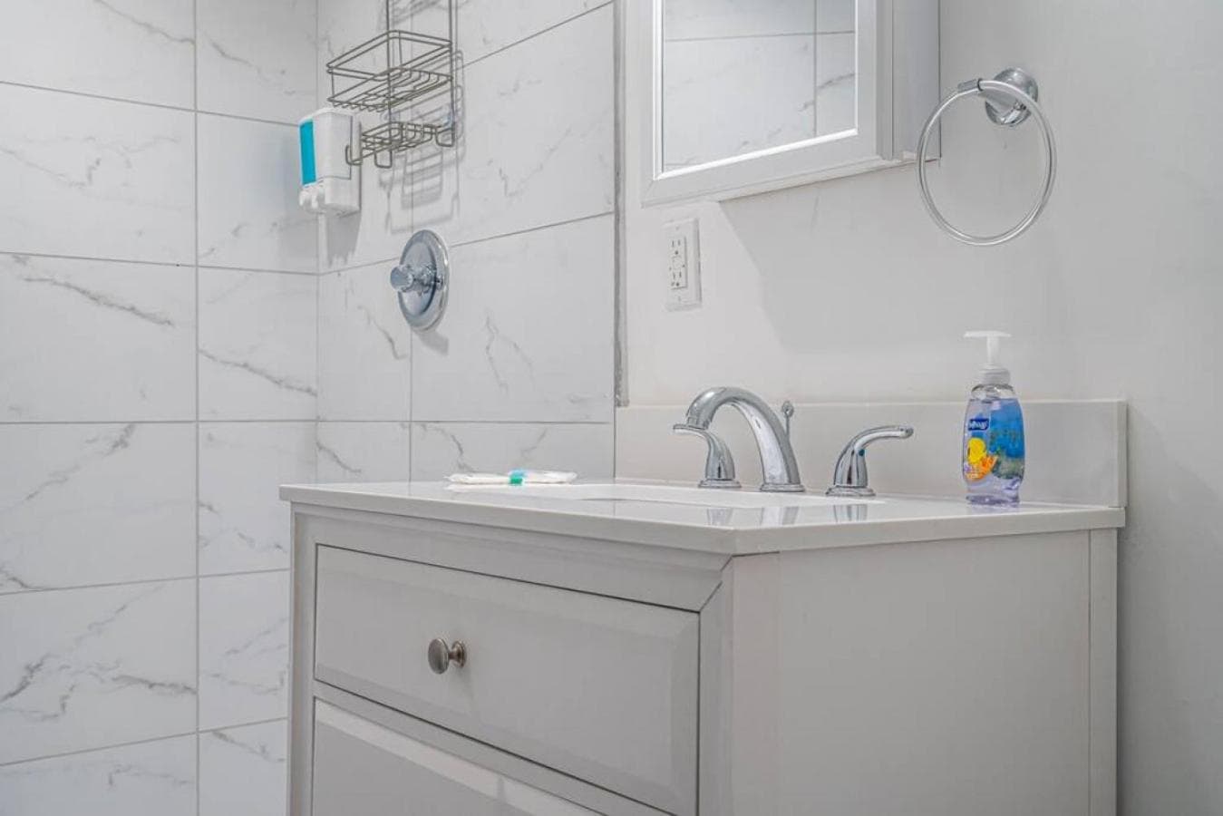 The Purple Pelican Beachfront con Ocean Balcony Unit 5 — 30