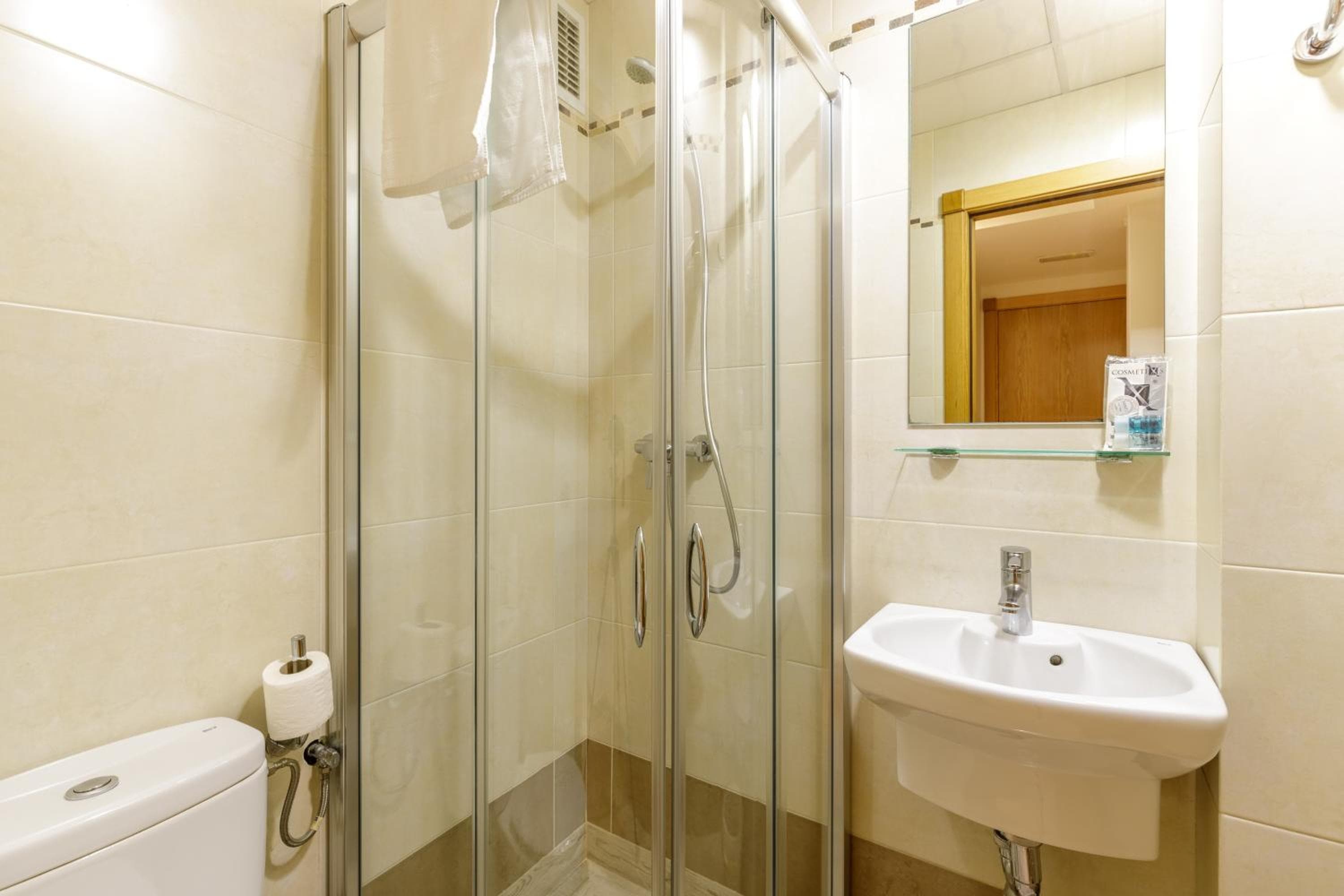 H-A Hotel Trebol — 13