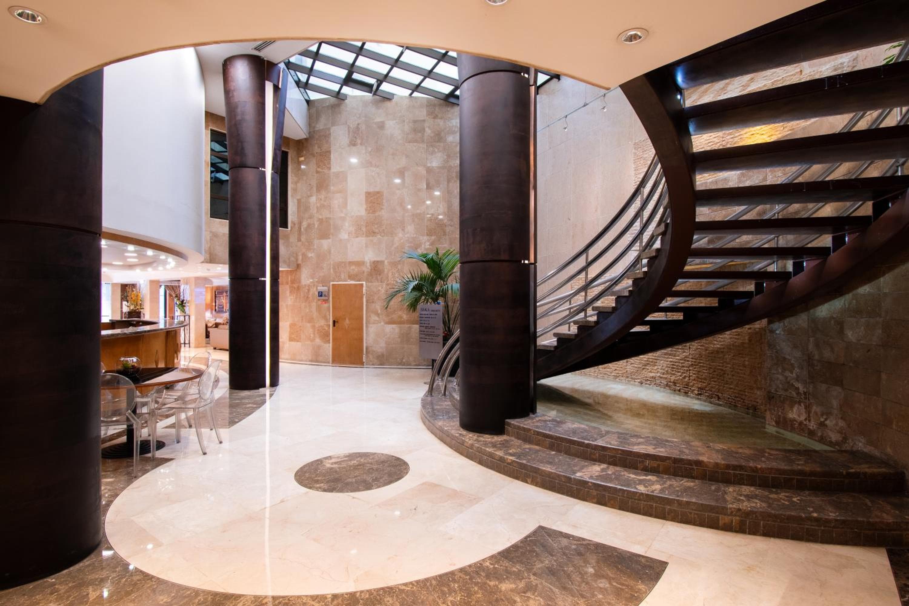 SANA Reno Hotel — 11