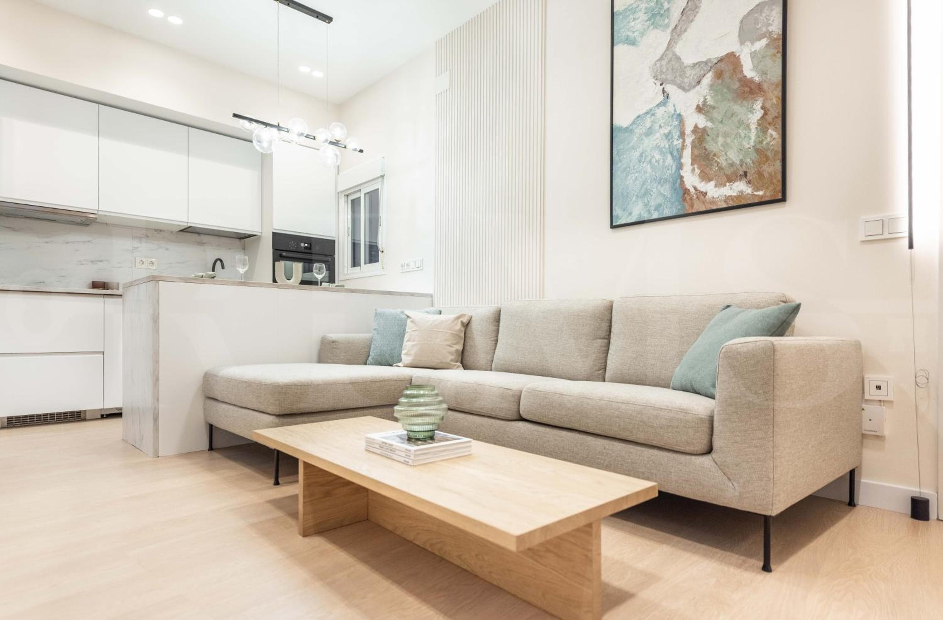 Exklusive Wohnung mit Balkon und Stadtblick von REMS — 26
