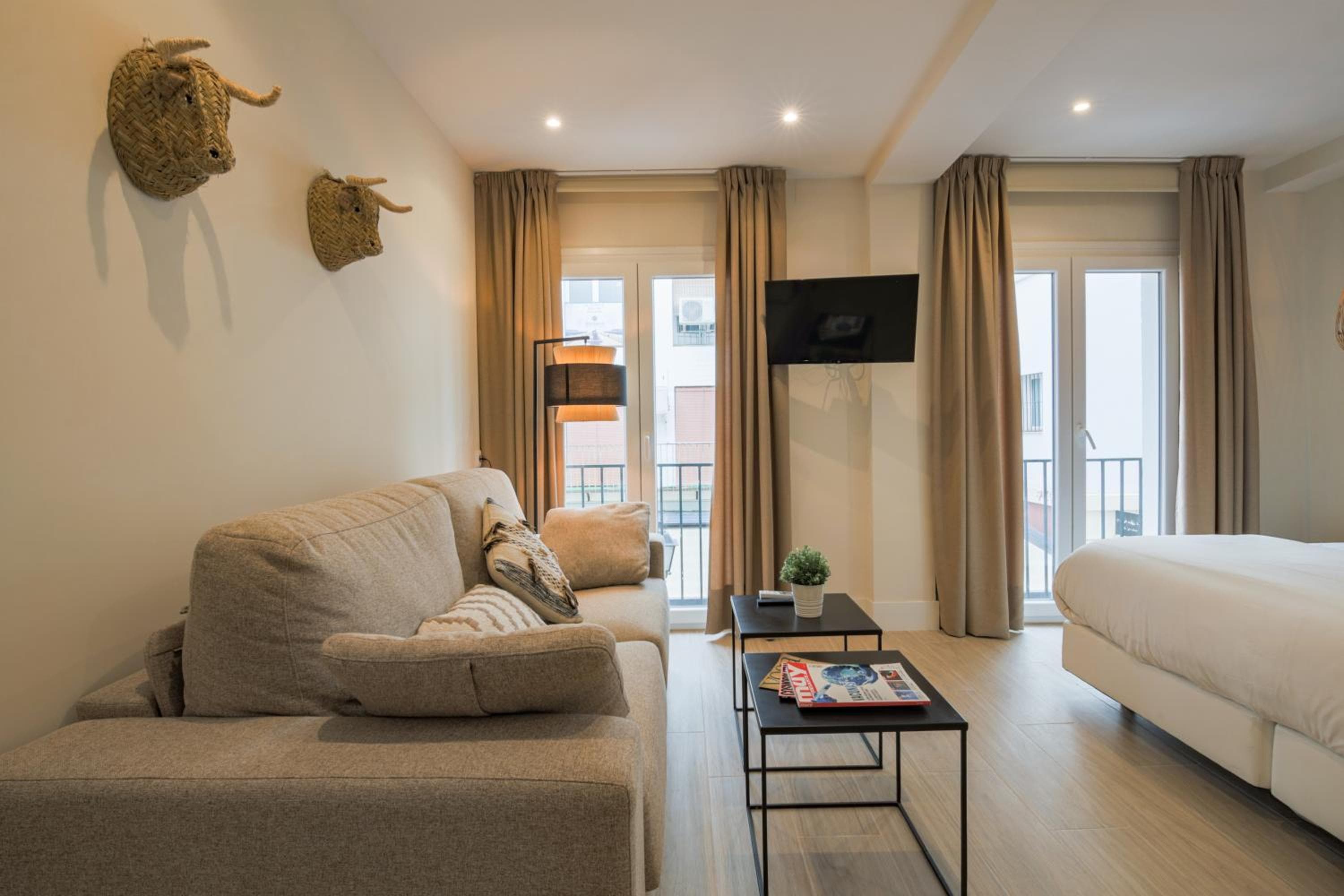 Apartamentos Magna Sevilla — 6