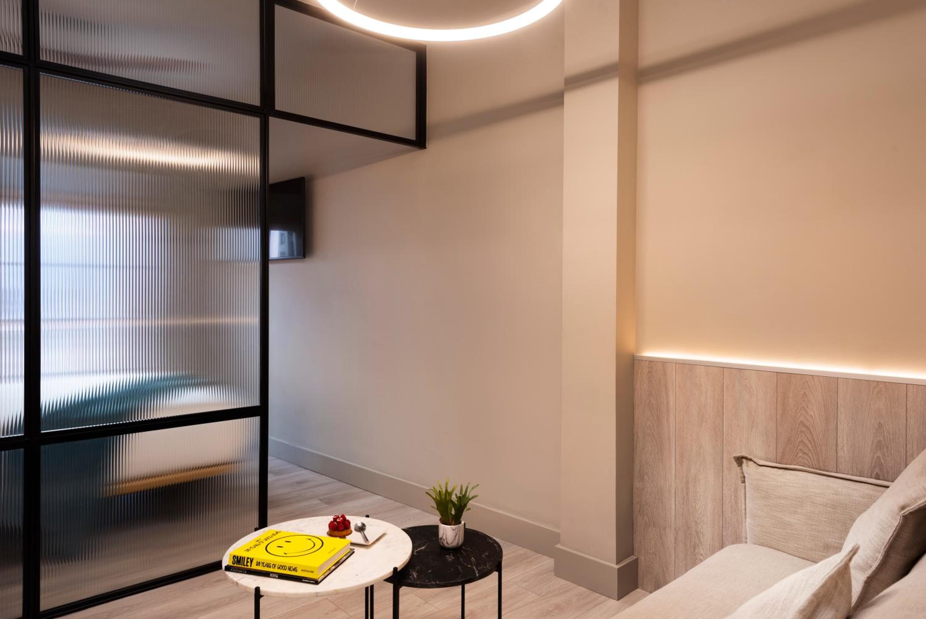 Coeo Peña Design Apartments — 27