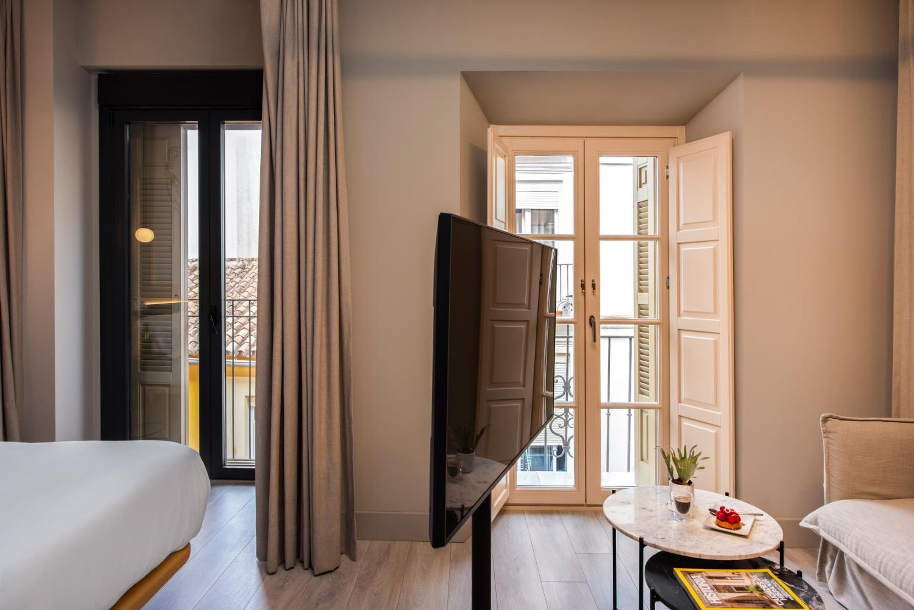 Coeo Peña Design Apartments — 16