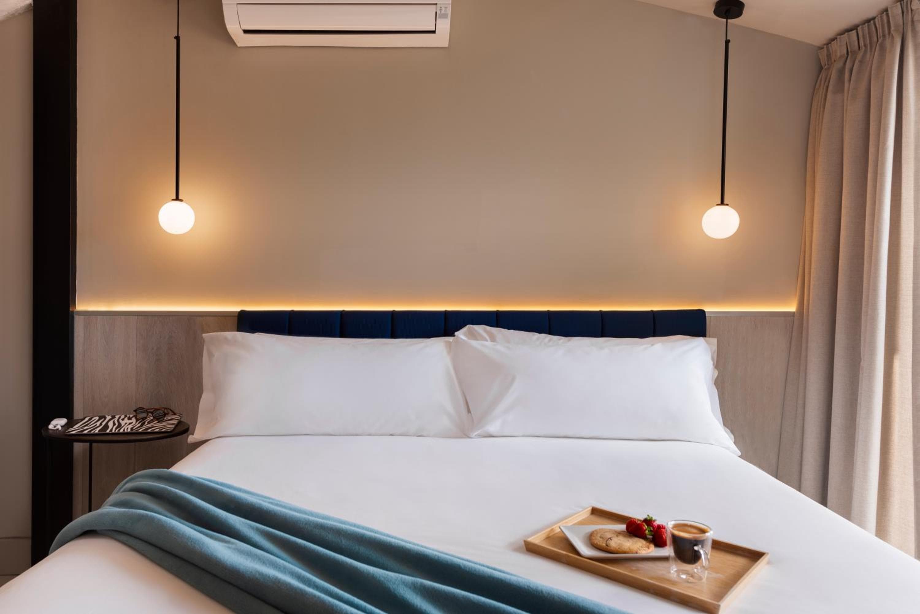 Coeo Peña Design Apartments — 10