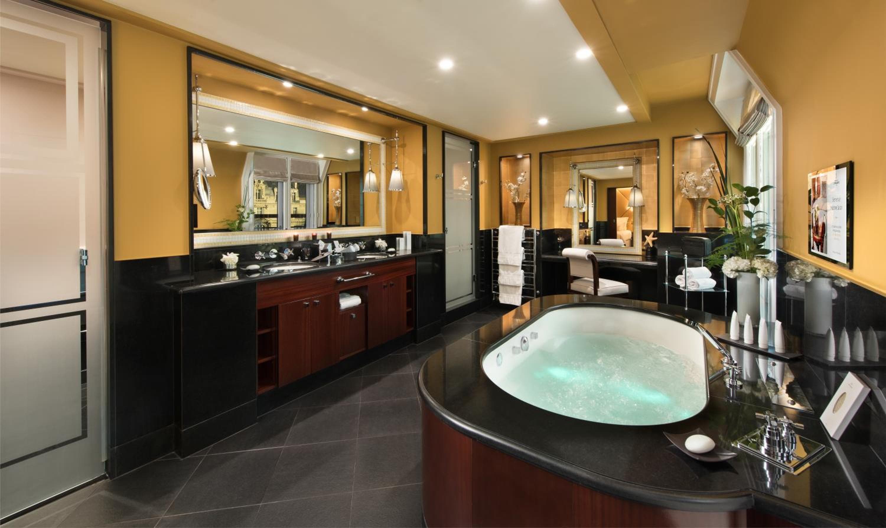 Hotel Barrière Fouquet's París — 30