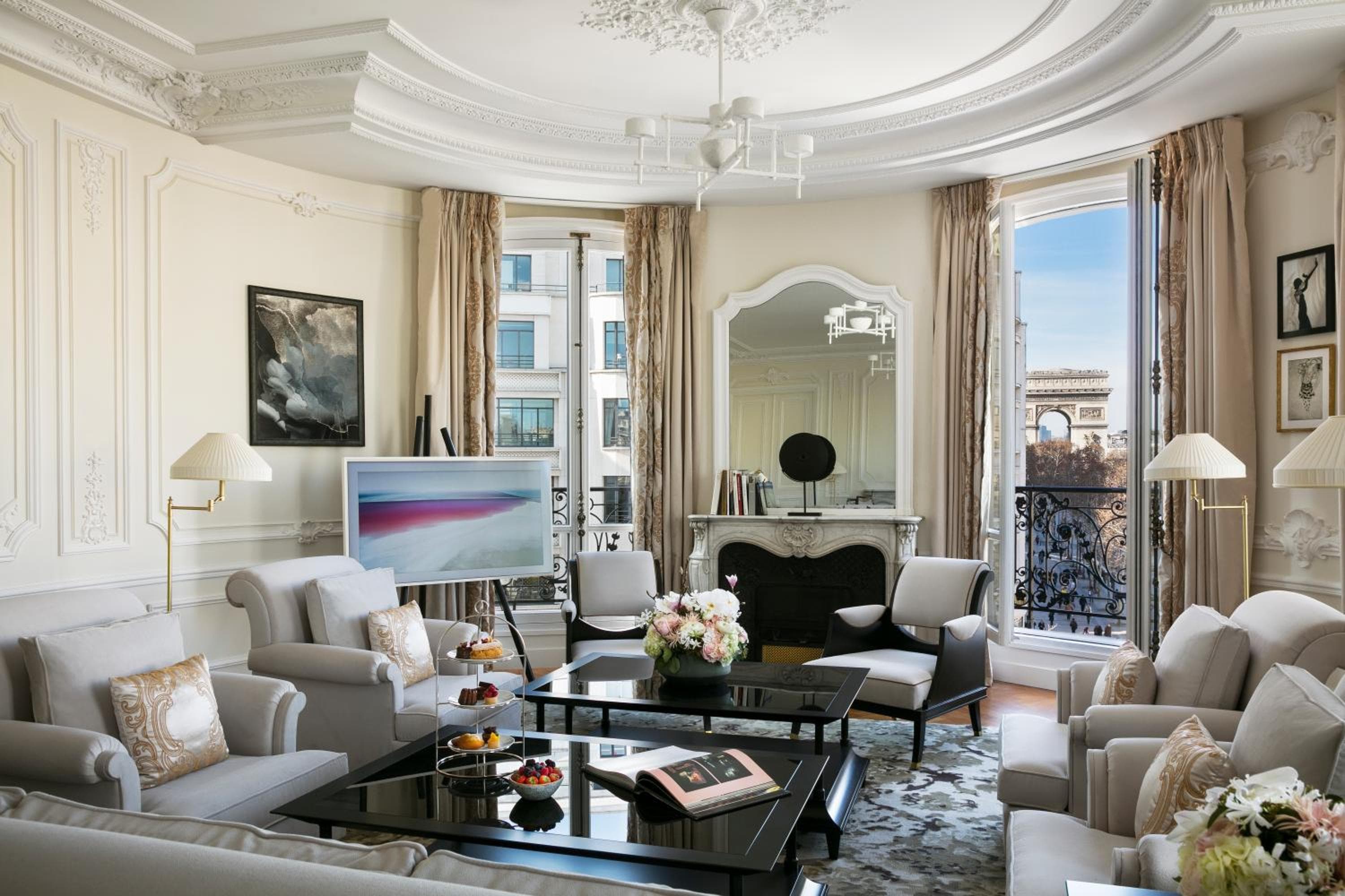 Hotel Barrière Fouquet's París — 23