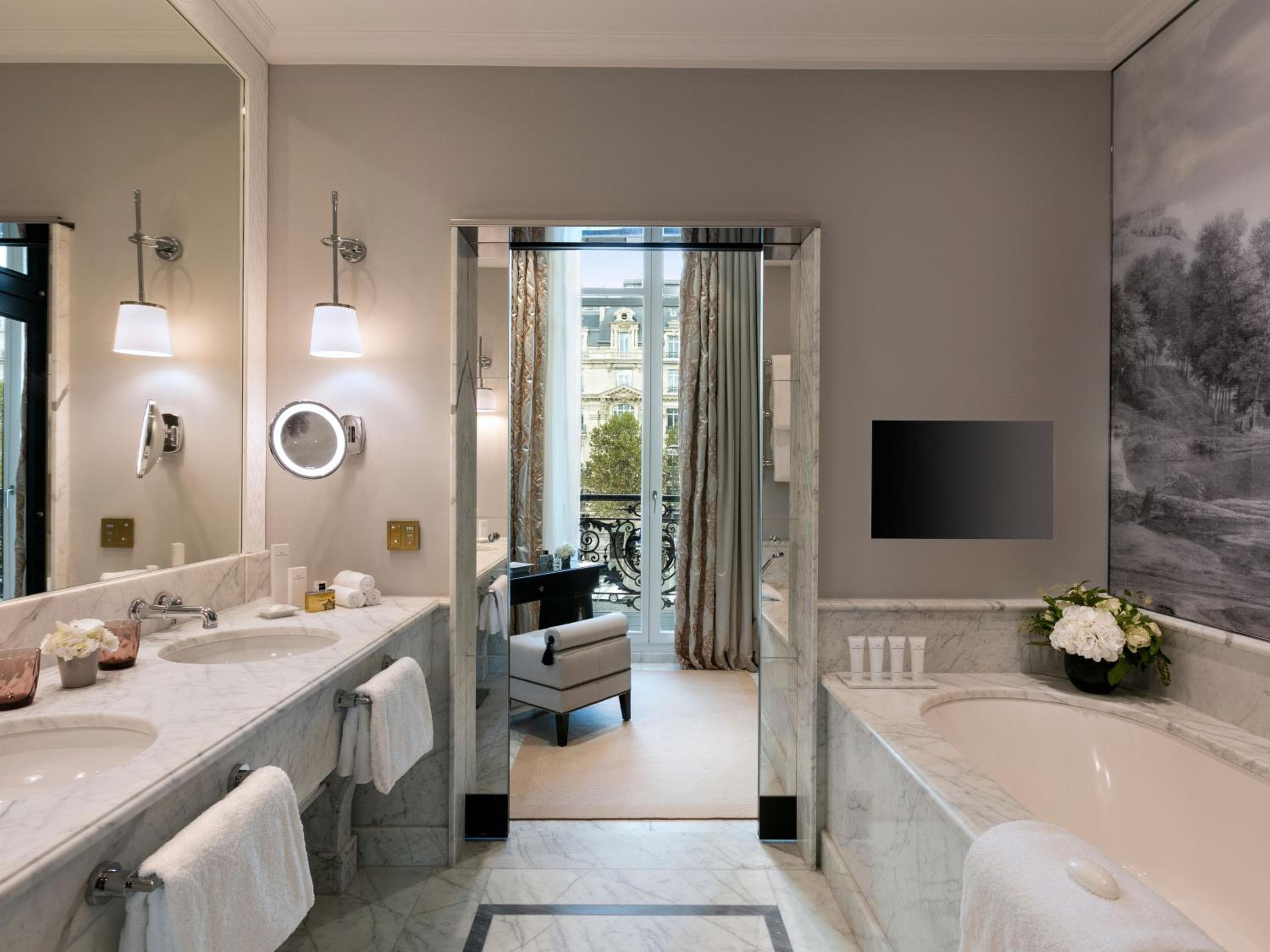 Hotel Barrière Fouquet's París — 3