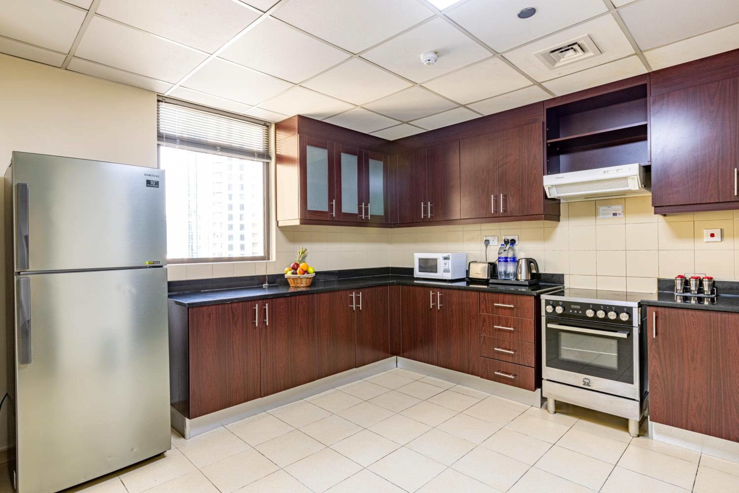 Roda Amwaj Suites Jumeirah Beach Residence — 12
