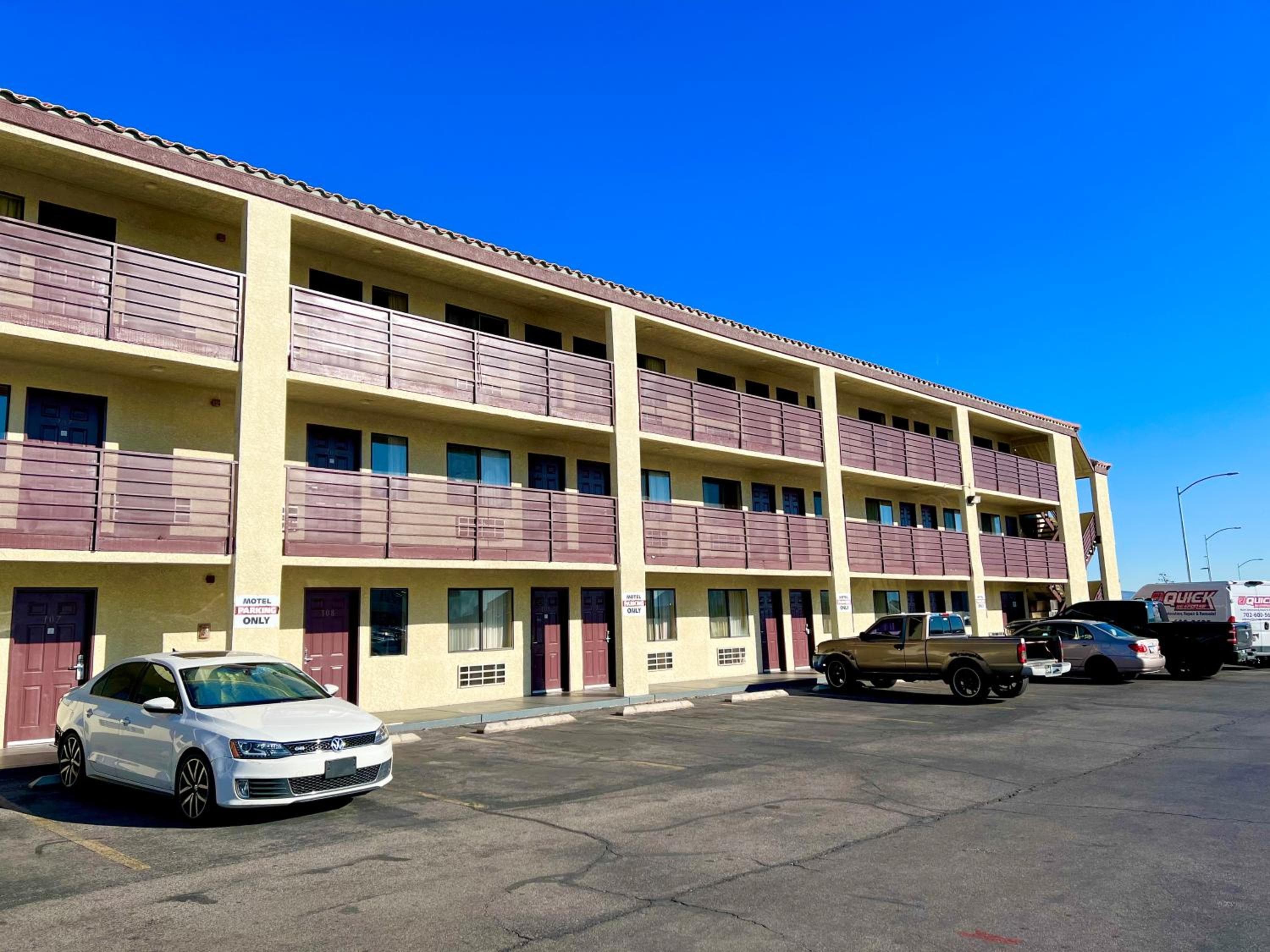 Highland Inn Las Vegas --> Highland Gasthof Las Vegas — 2