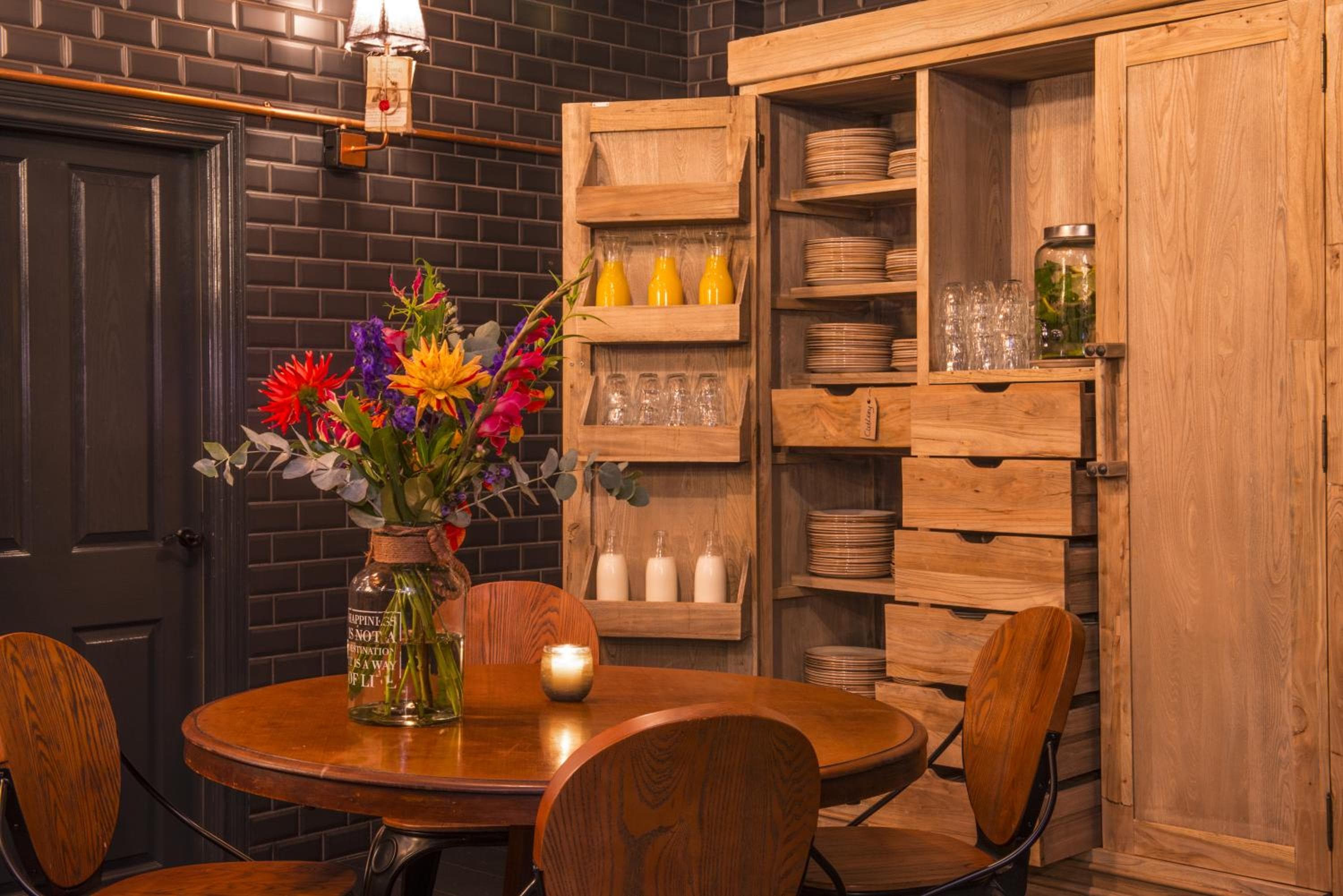 Max Brown Hotel Canal District, parte de la colección Sircle — 11