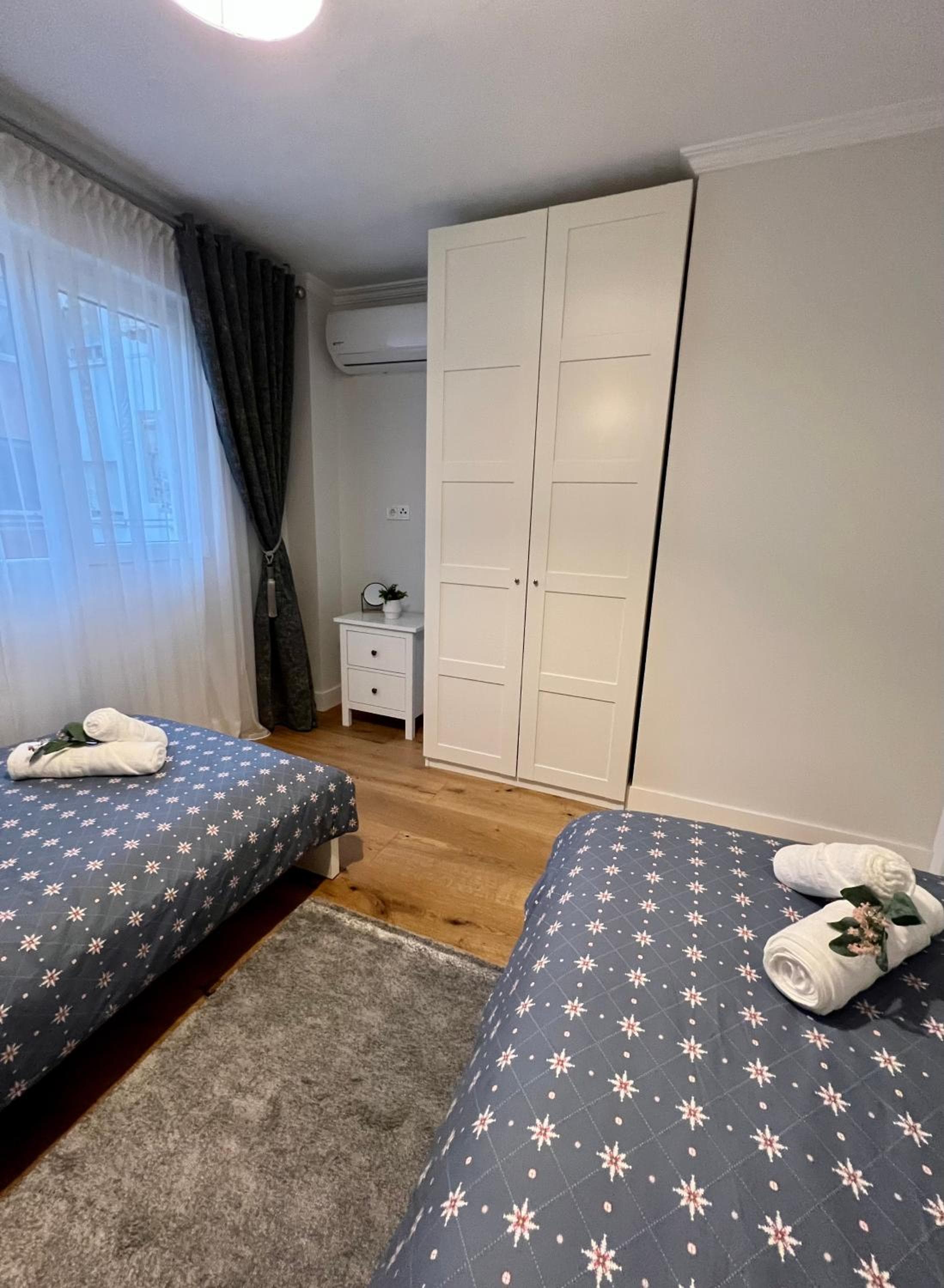 Apartamentos Prestige Málaga - Suite III — 17