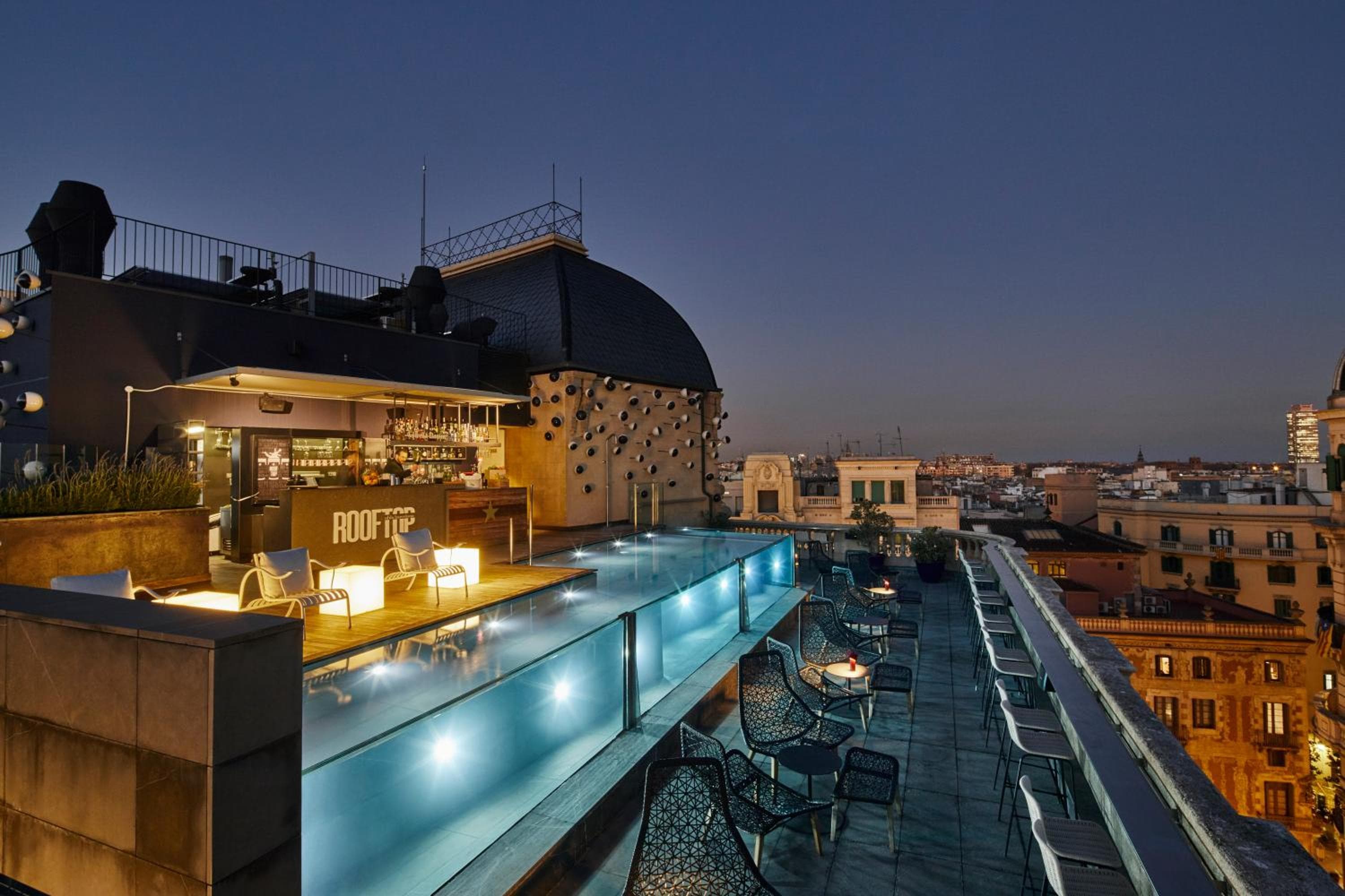 Fai girare il Barcellona — 1