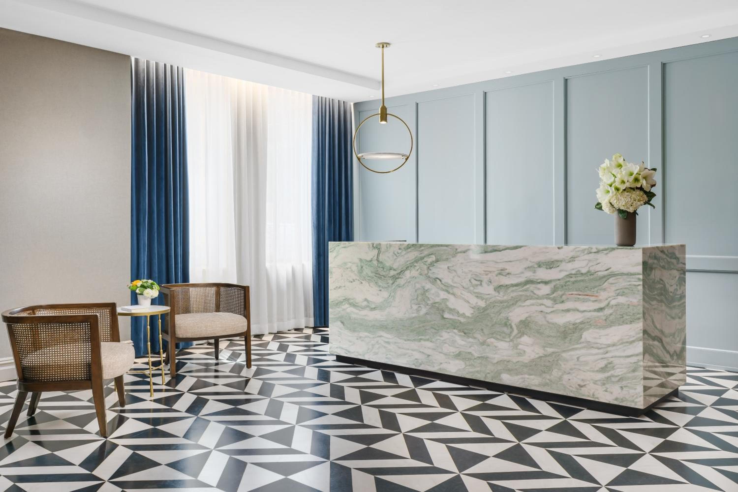Das Wallace Hotel — 26