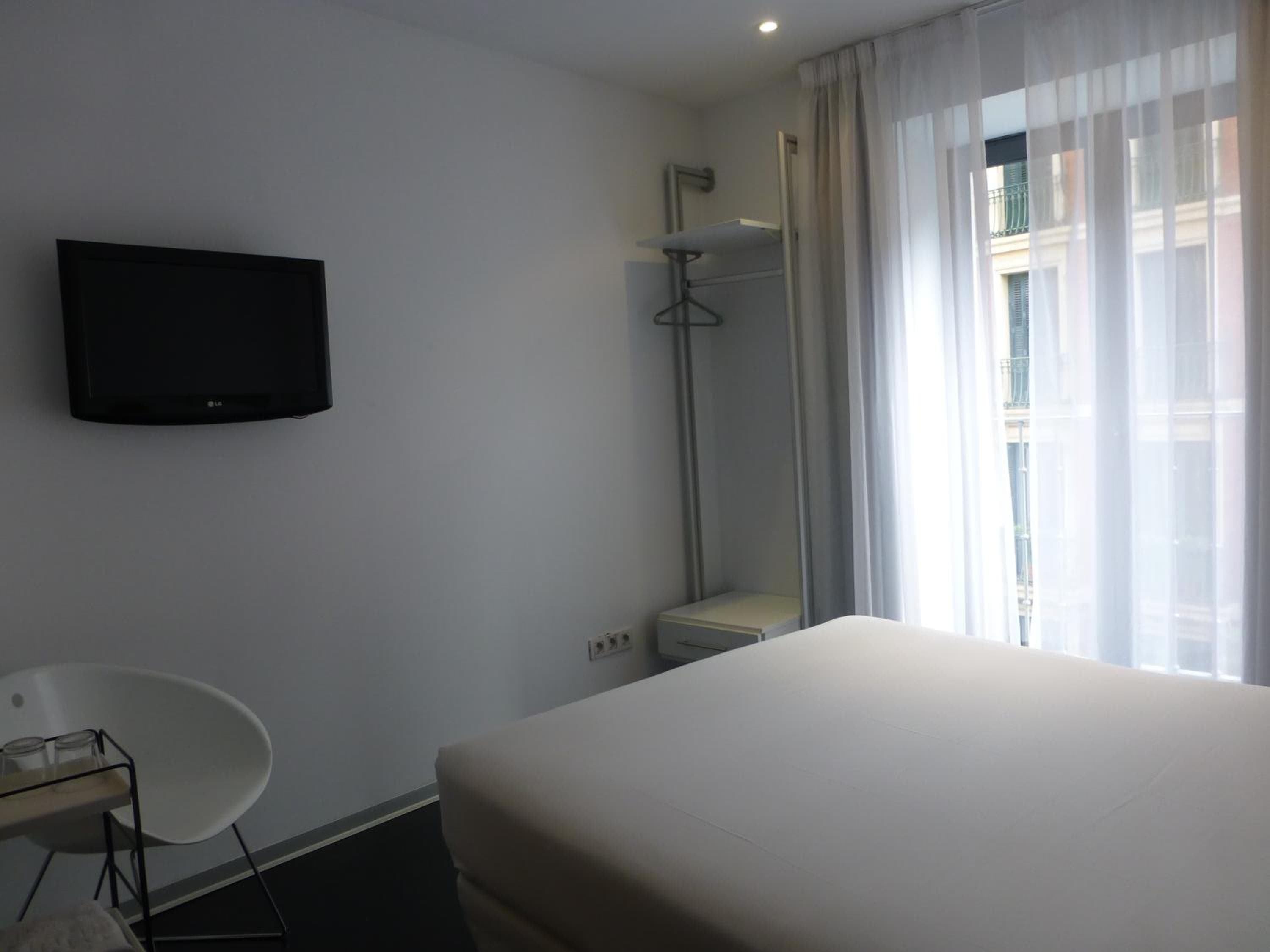 Mayerling Hotel — 18