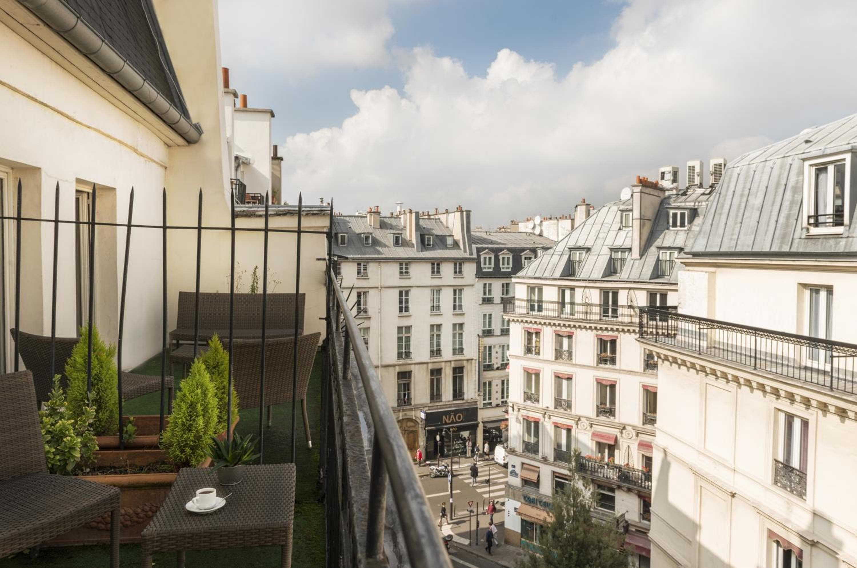 Maison Axel Opéra Paris — 6