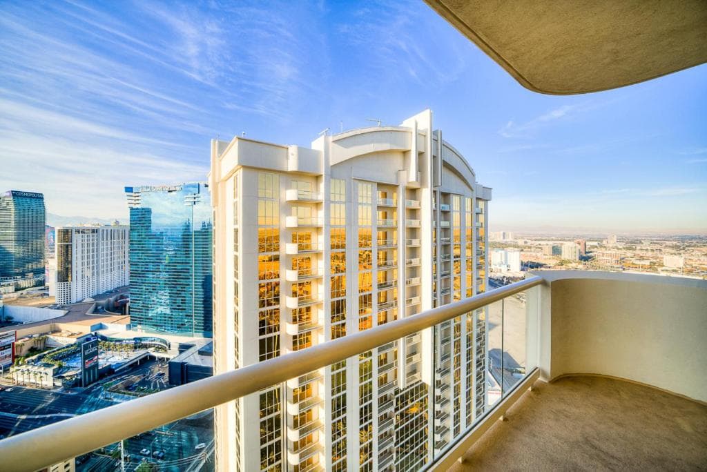 Jet di lusso al The Signature Condo Hotel — 7