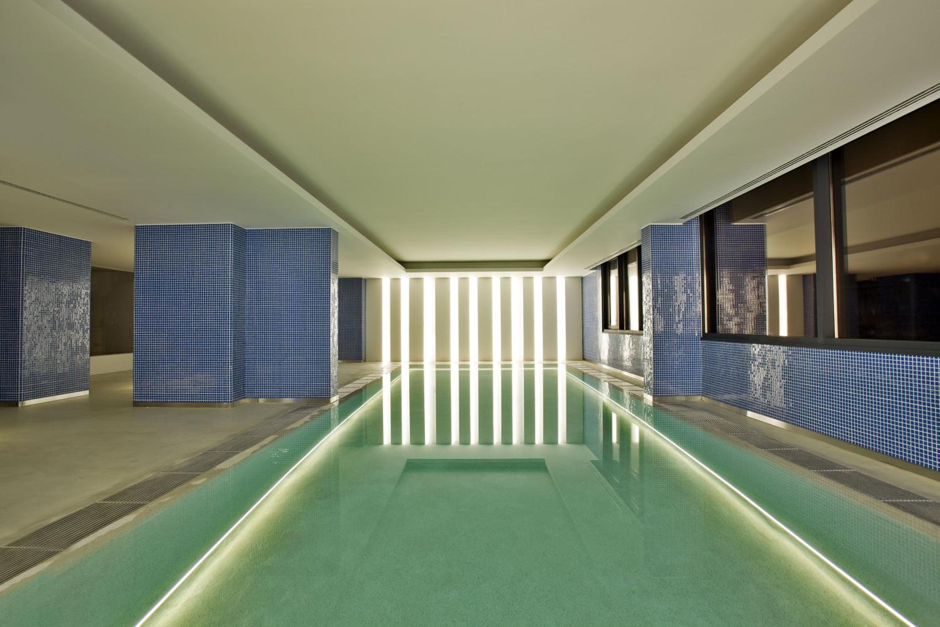 EVOLUTION Lisboa Hotel — 8