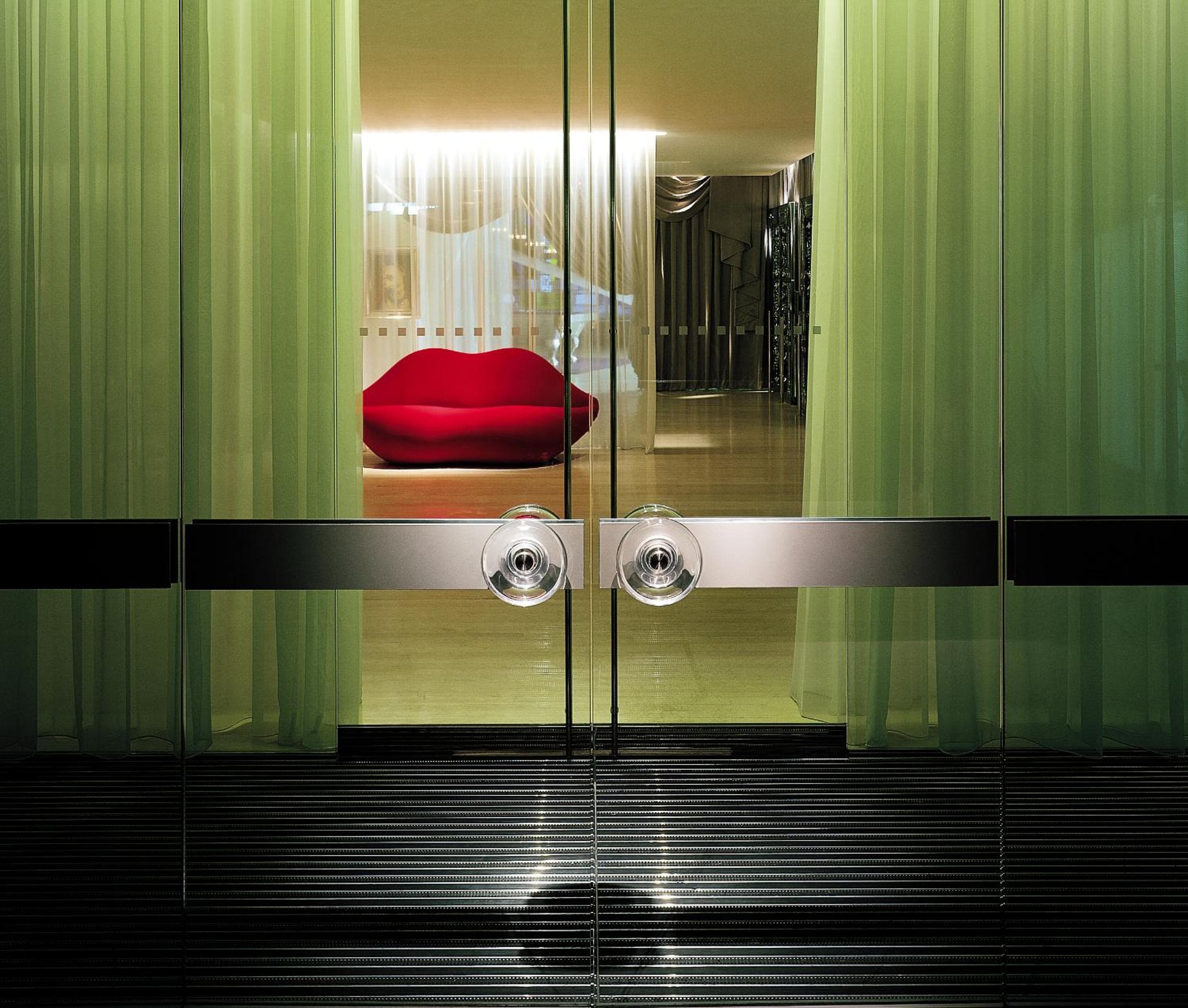 Sanderson London — 1