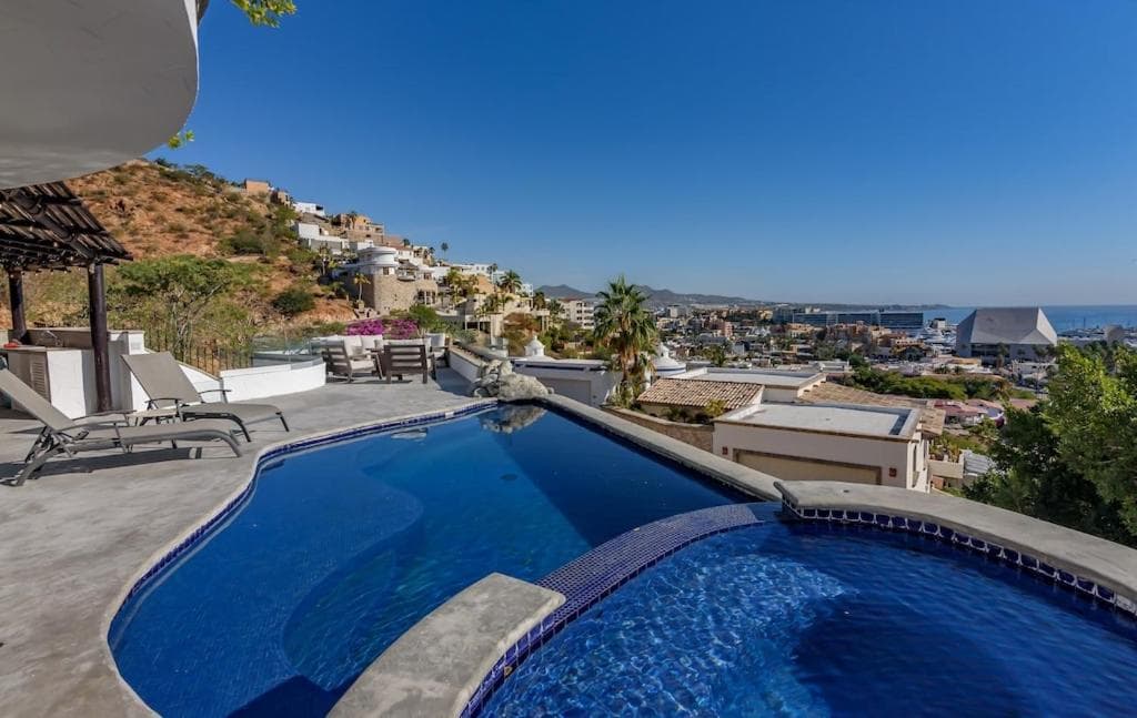 The one and only Pedregal Hollywood House — 19