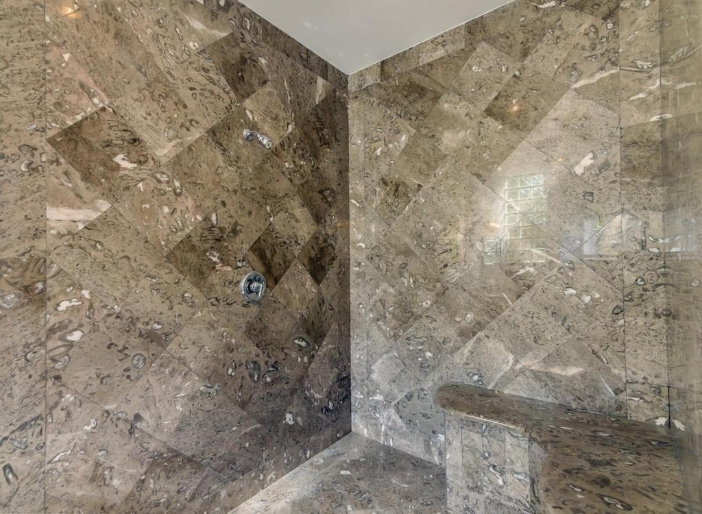 The one and only Pedregal Hollywood House — 29