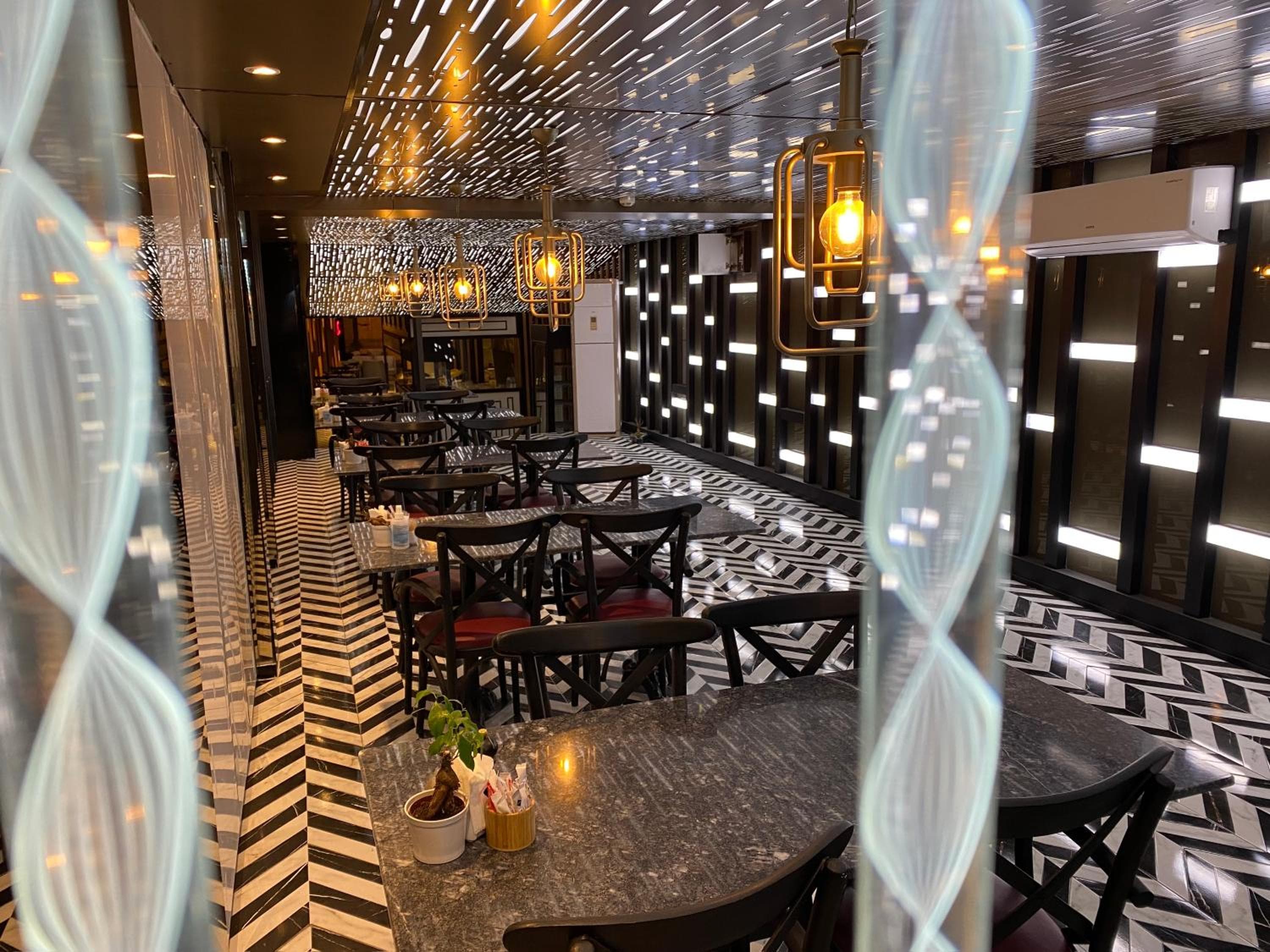 Lo spazioso Hotel Nişantaşı — 4