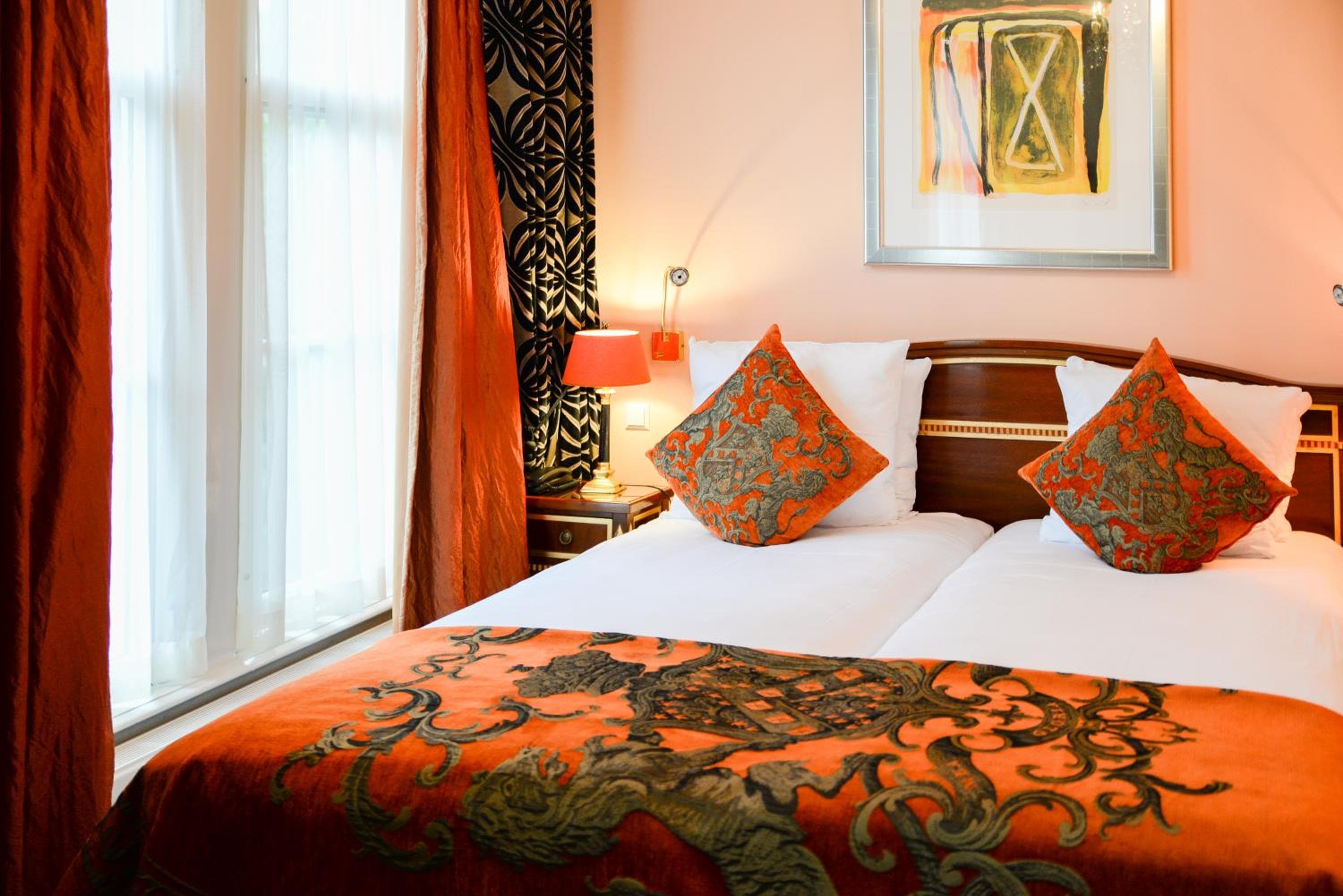 Ambassade Hotel — 15