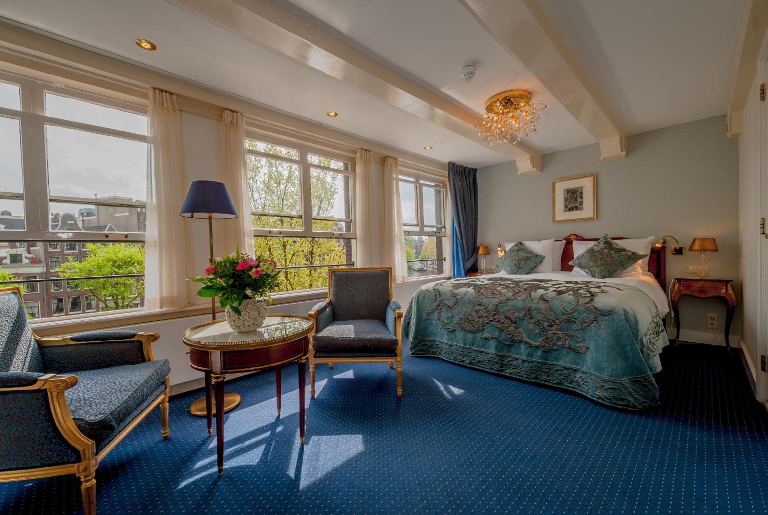 Ambassade Hotel — 3