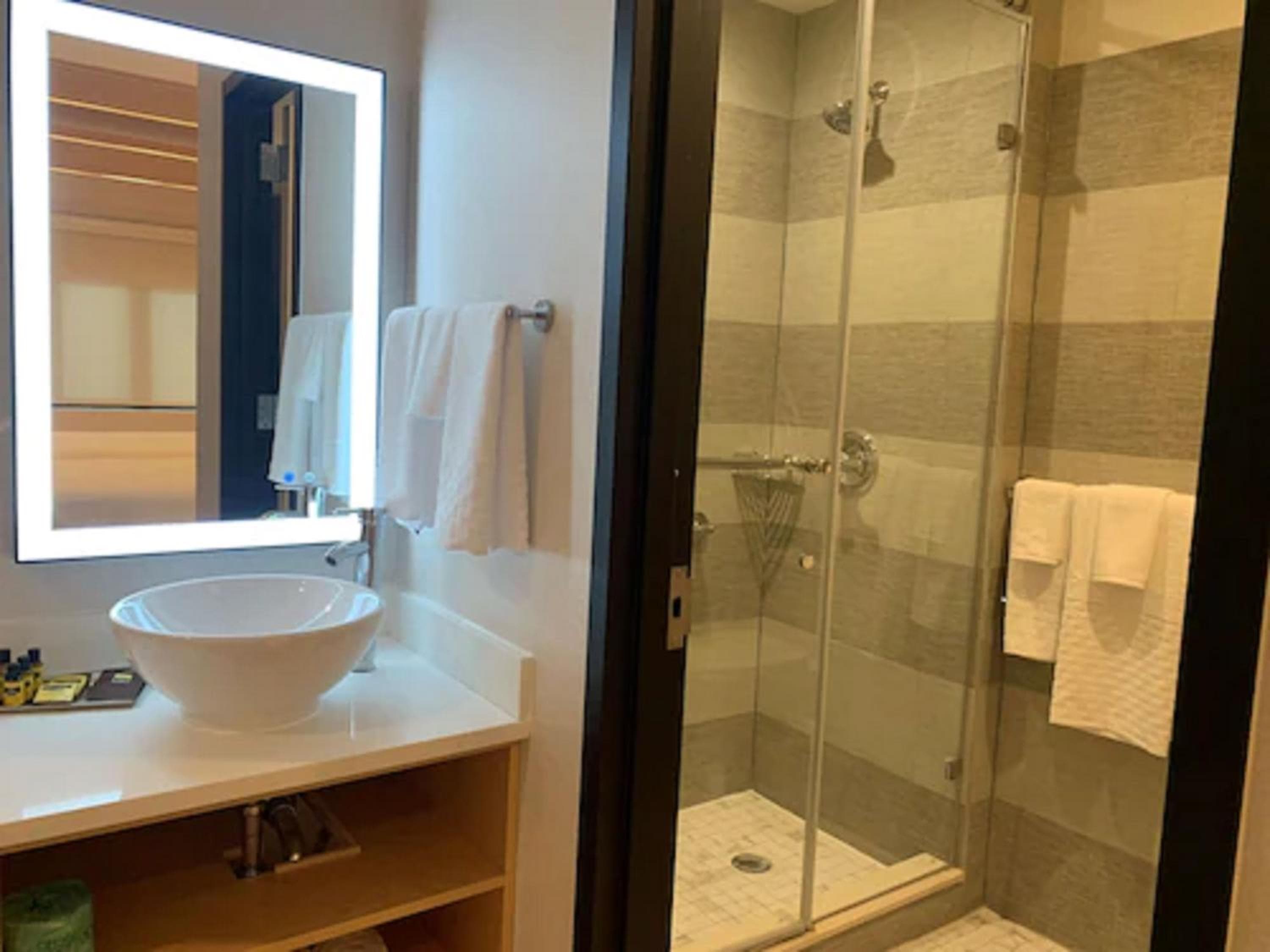 Best Western Plus Soho Hotel — 6