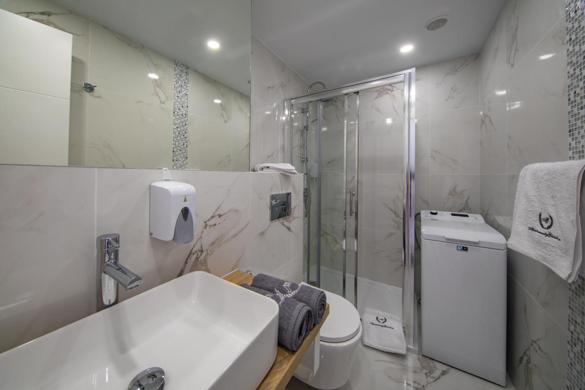 Ponderosa 615, Las Americas, one bedroom apartment with large terrace and ocean view, next to Siam Park — 3