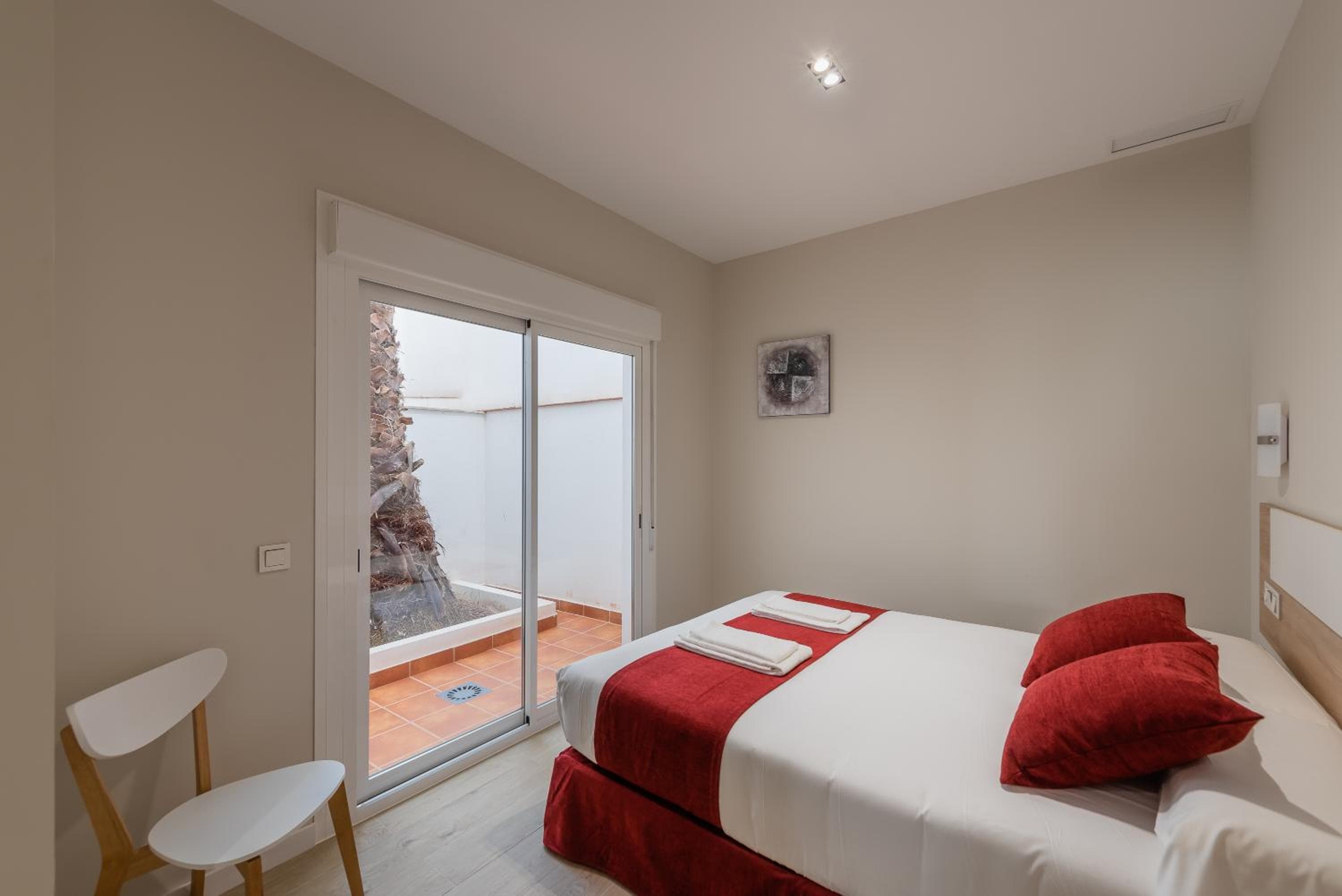 Apartamentos Pinar Málaga Centro - Álvarez — 4