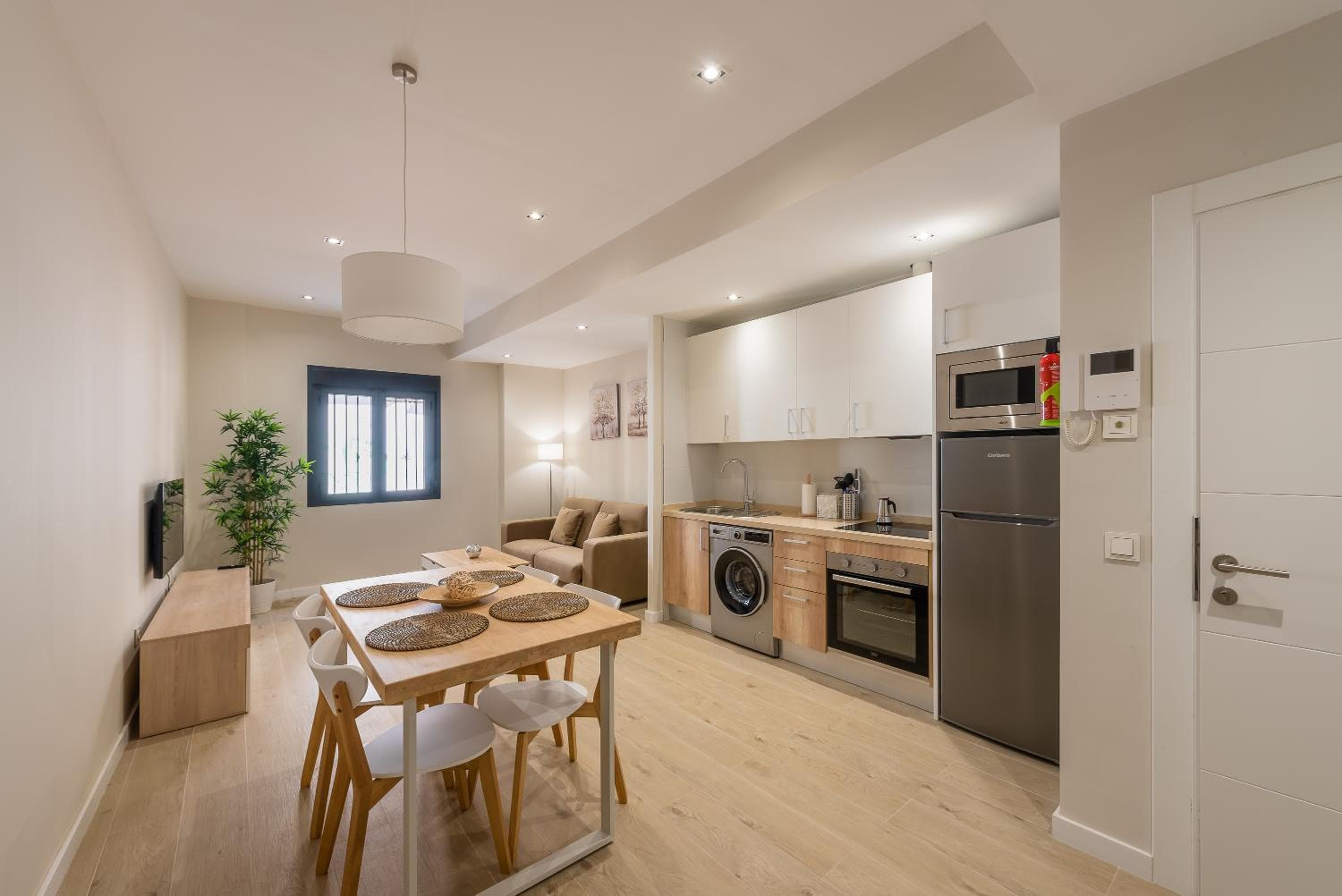Apartamentos Pinar Málaga Centro - Álvarez — 19