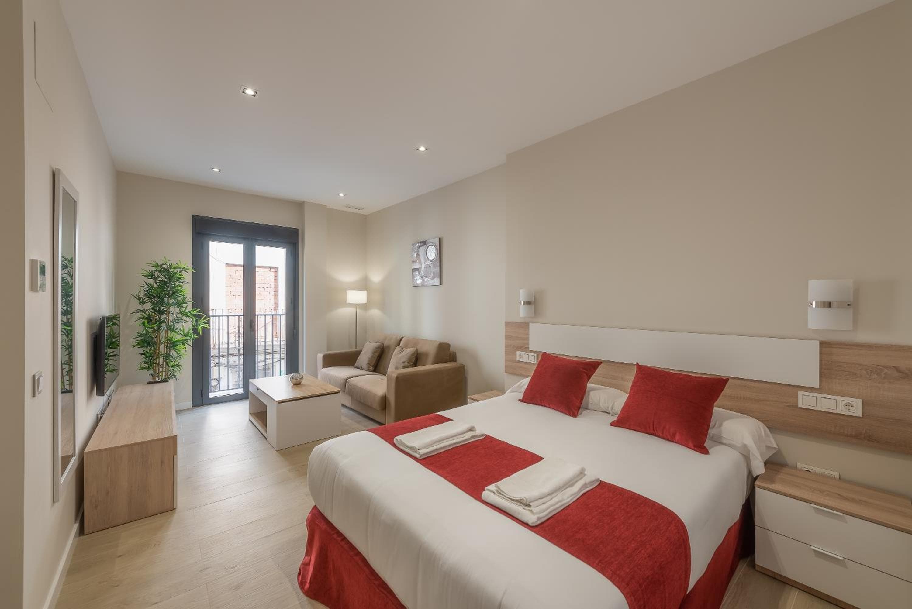 Apartamentos Pinar Málaga Centro - Álvarez — 1