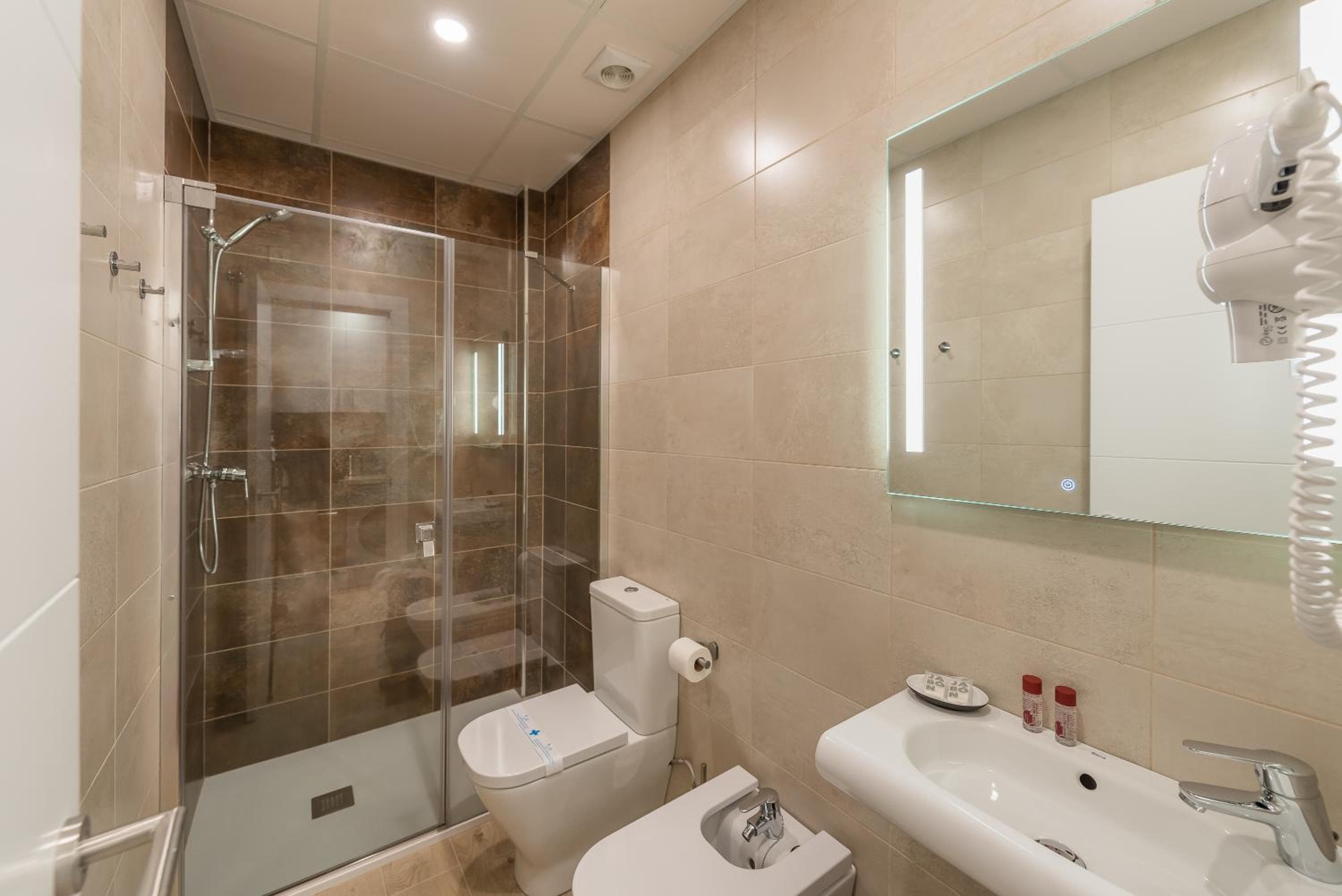 Apartamentos Pinar Málaga Centro - Álvarez — 16