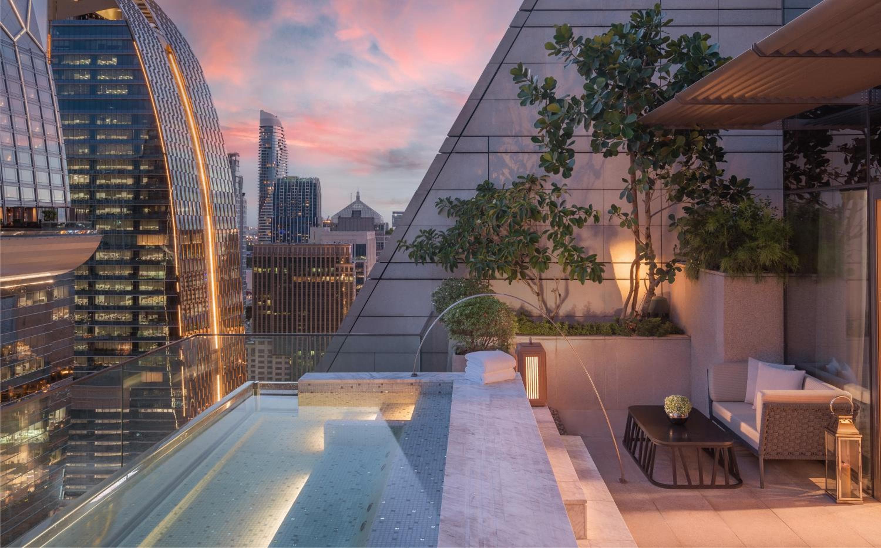Rosewood Bangkok — 13