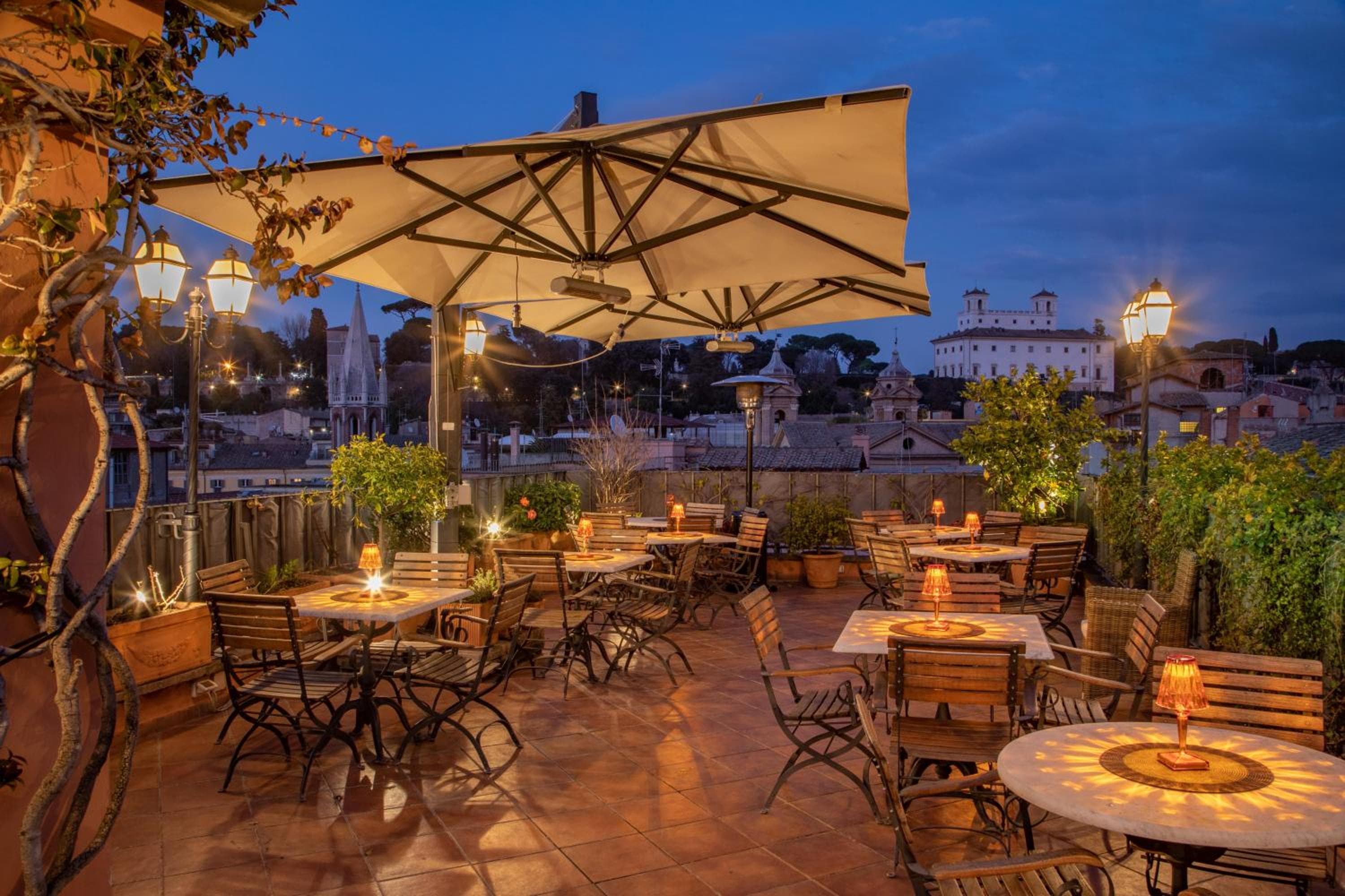 Albergo Mozart — 23