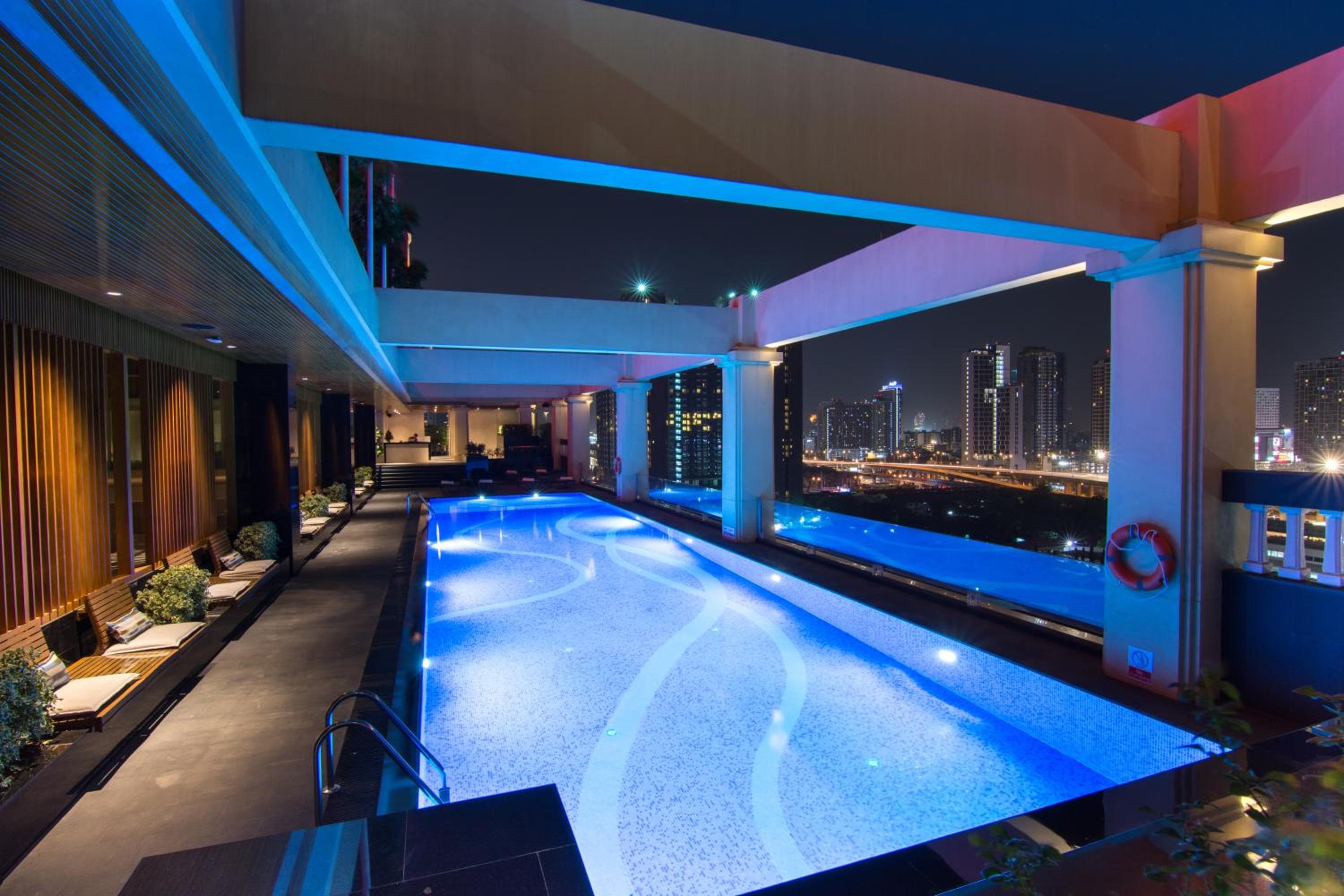 Lancaster Bangkok — 21