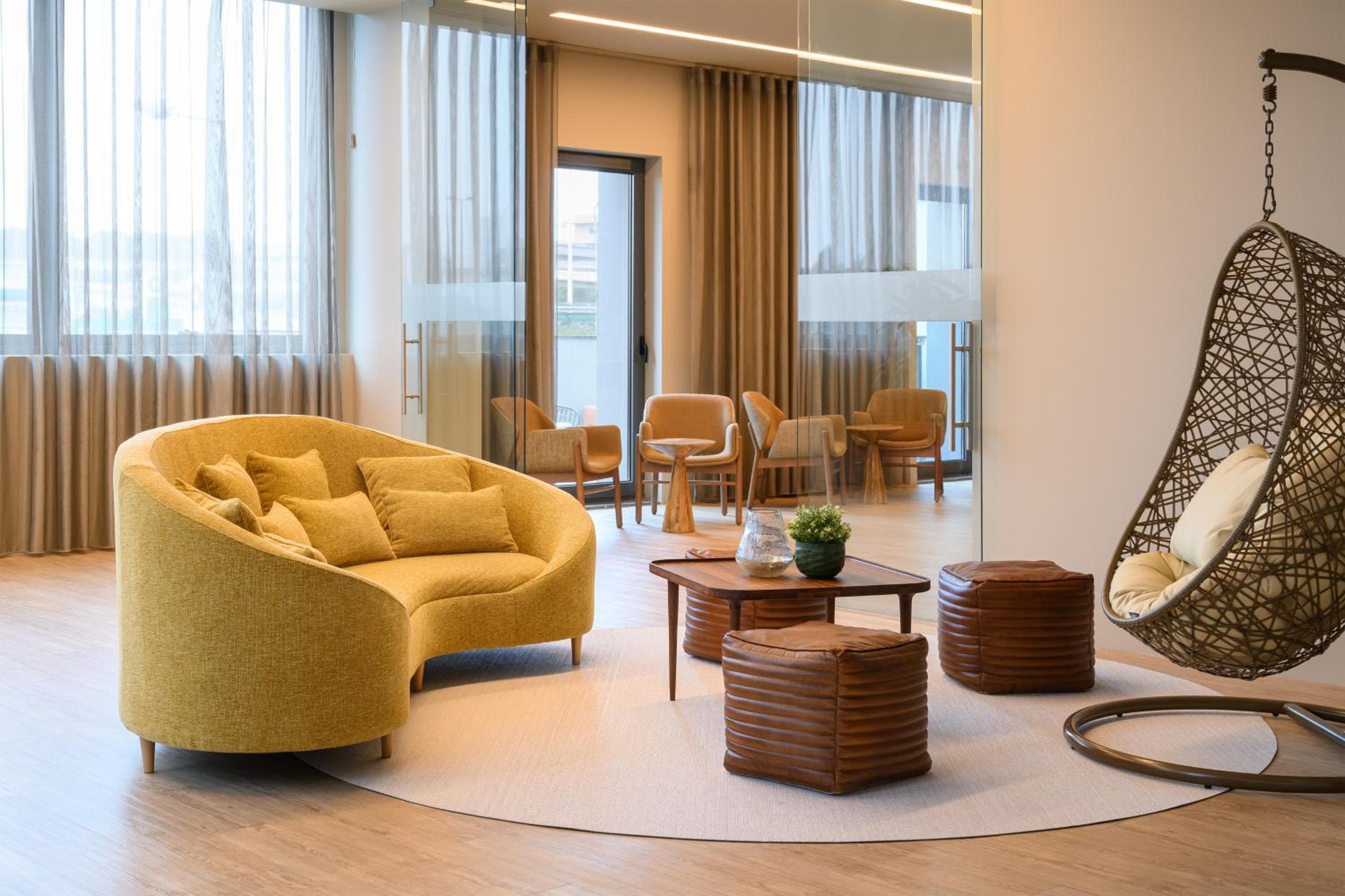 Meliá Lisboa Aeroporto hotel, Rua C, Aeroporto Internacional de Lisboa, Lisbon, Portugal — photo 42