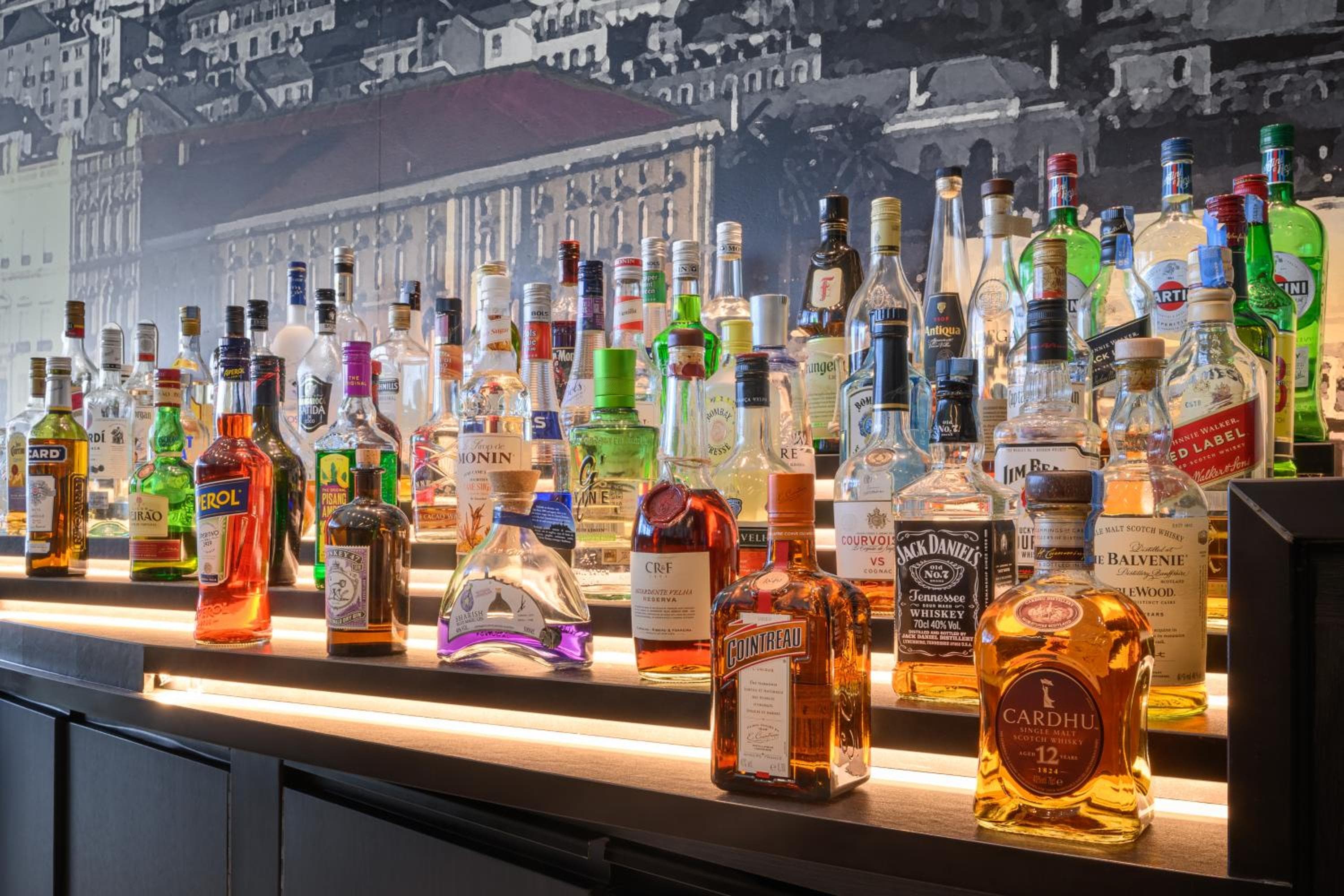 Meliá Lisboa Aeroporto hotel, Rua C, Aeroporto Internacional de Lisboa, Lisbon, Portugal — photo 17